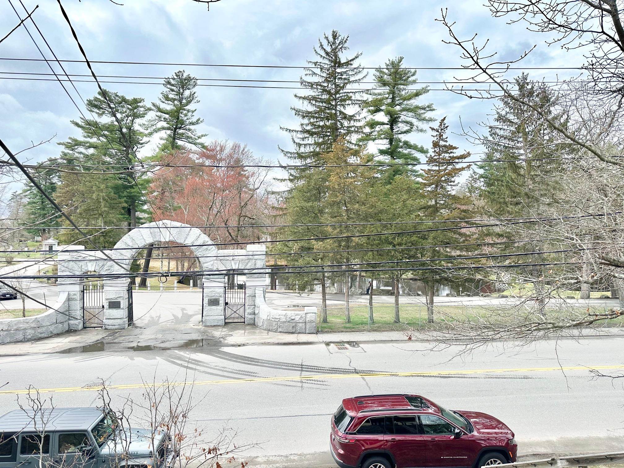 477-479 Calef Rd, Manchester, NH 03103