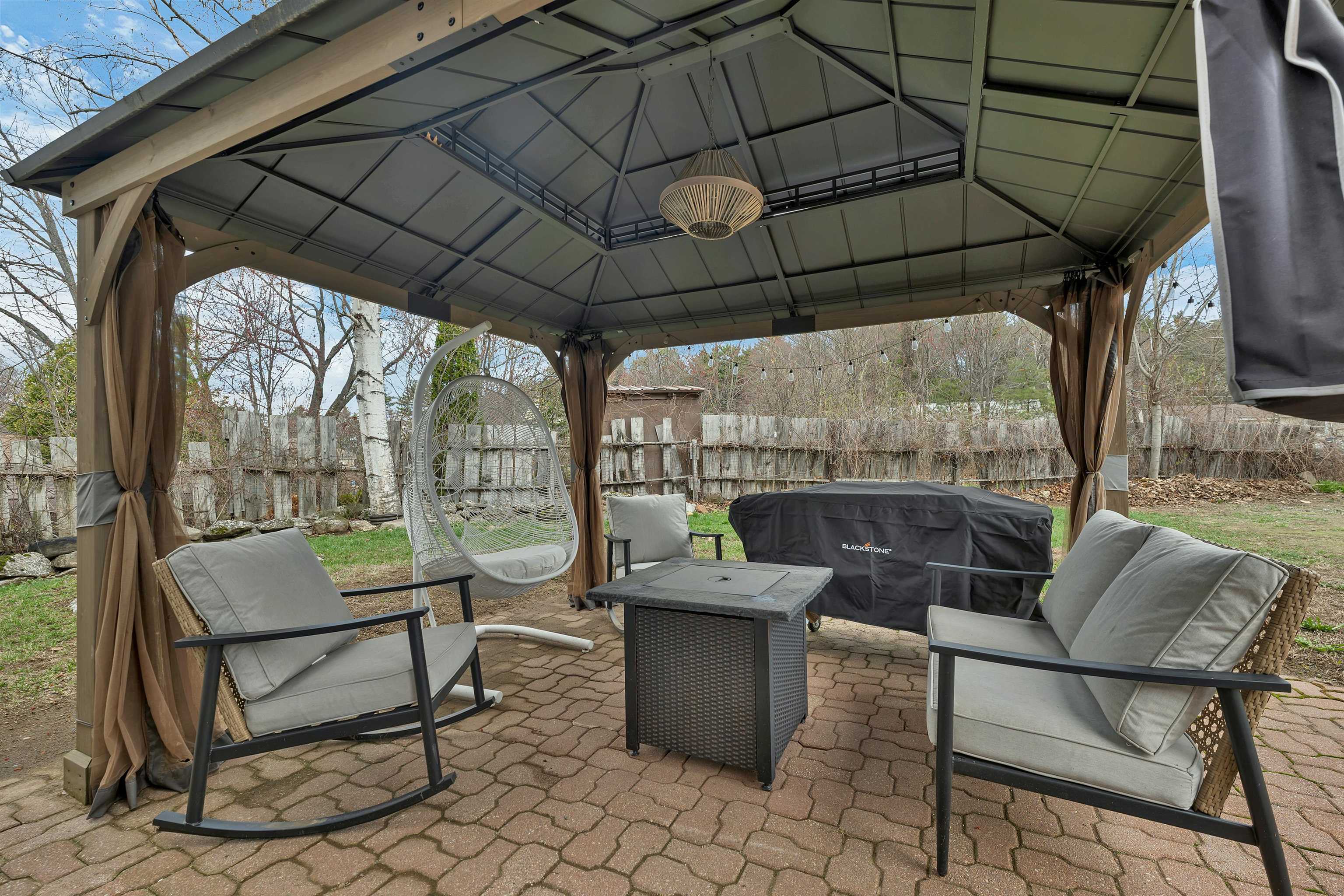 256 Pine St, Laconia, NH 03246