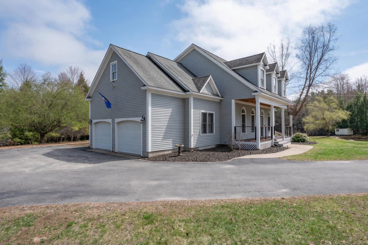 3 Foxberry Dr, New Boston, NH 03070