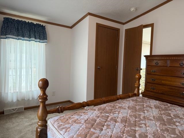 27 Queens Ln, Epsom, NH 03234