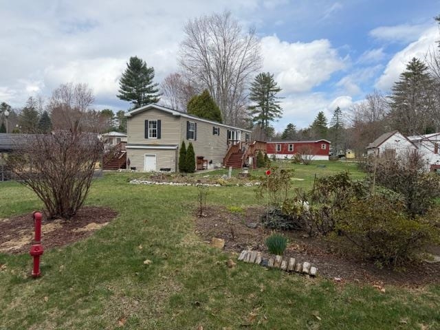 27 Queens Ln, Epsom, NH 03234