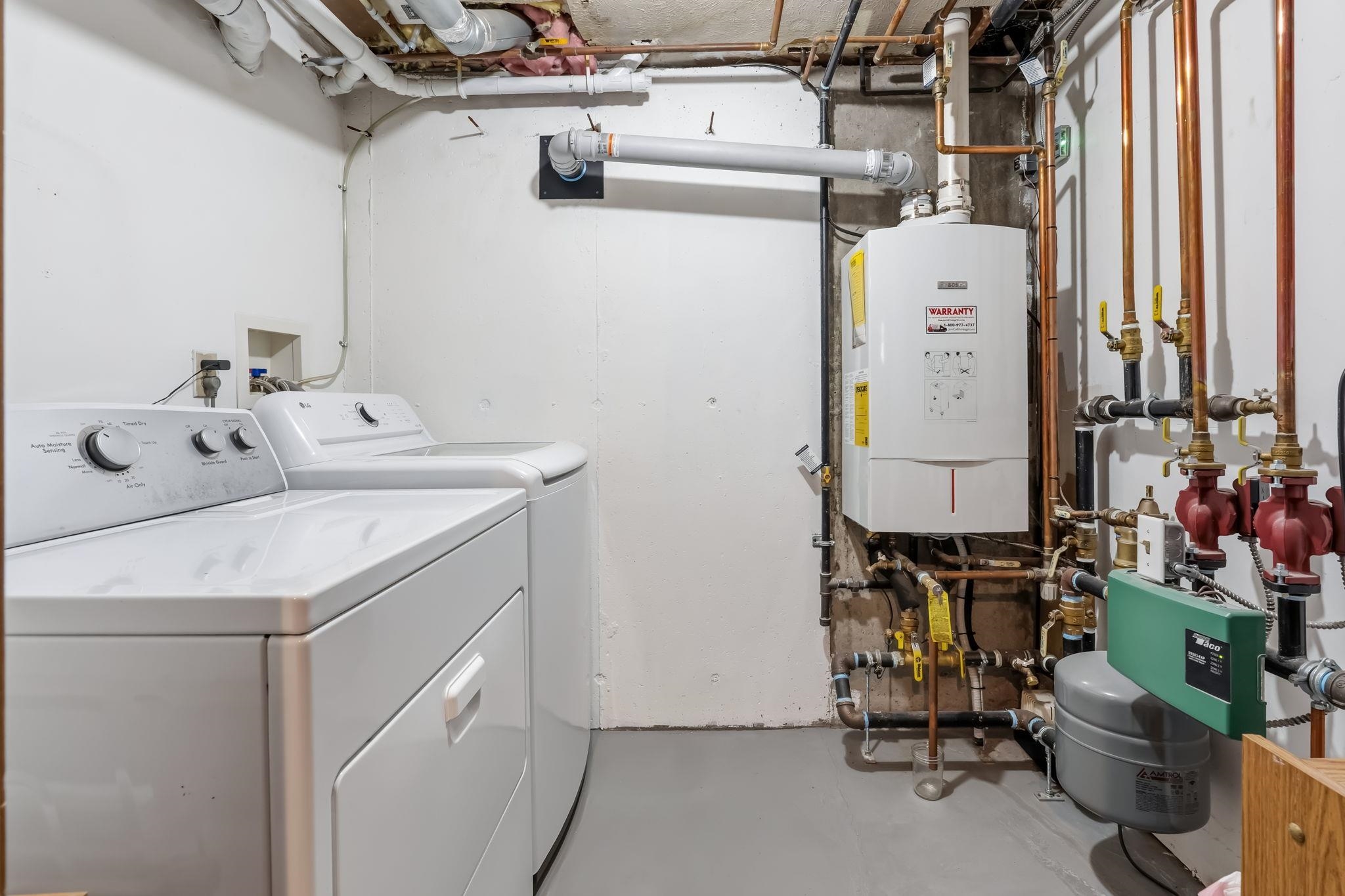 158 Tina Dr, Pembroke, NH 03275