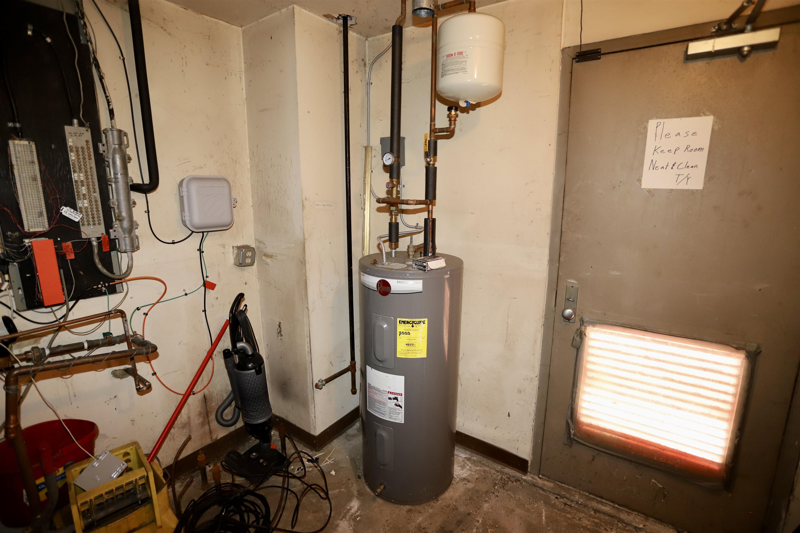Water Heater (Sales Building)