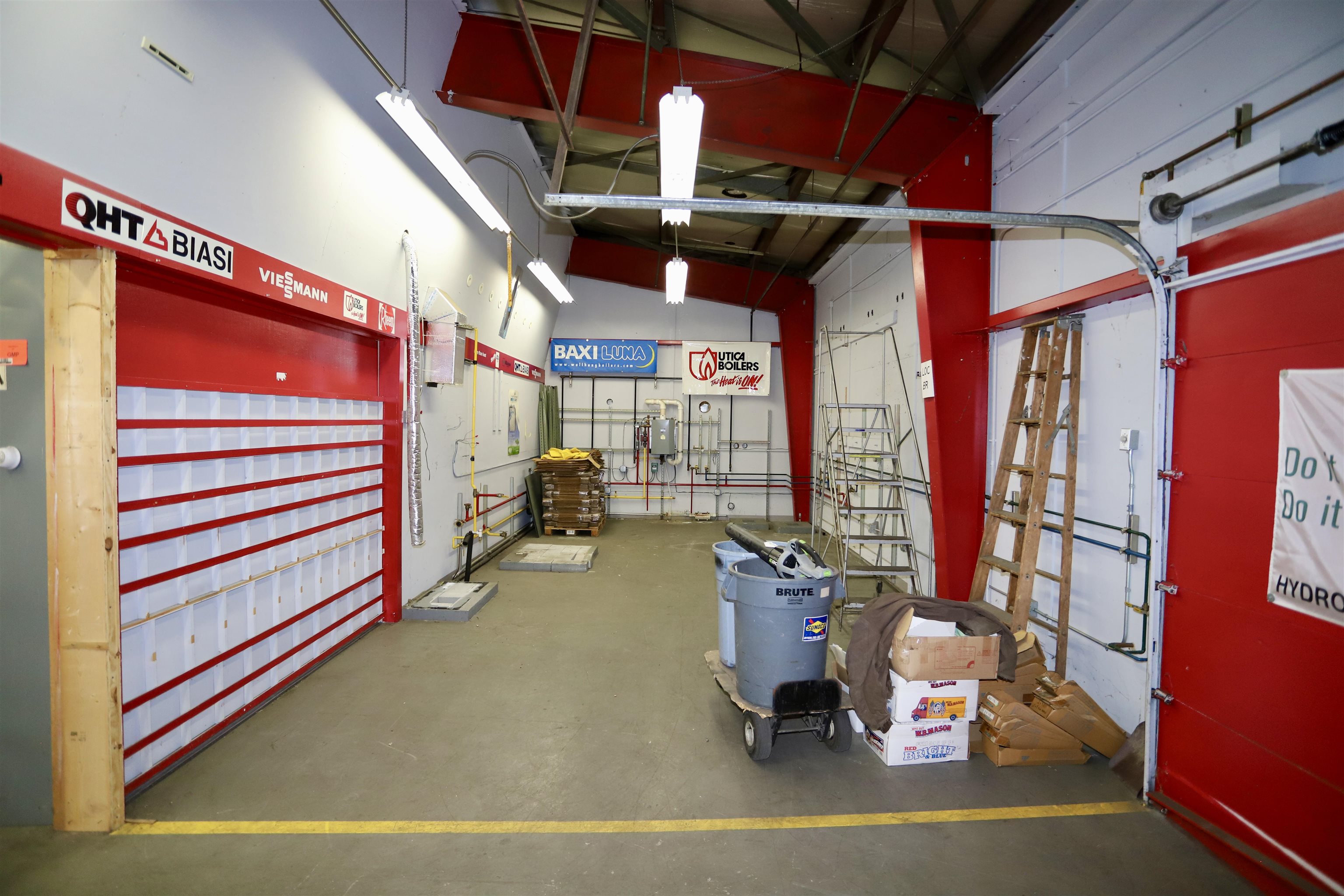 Order Staging/Pickups (Sales Building)