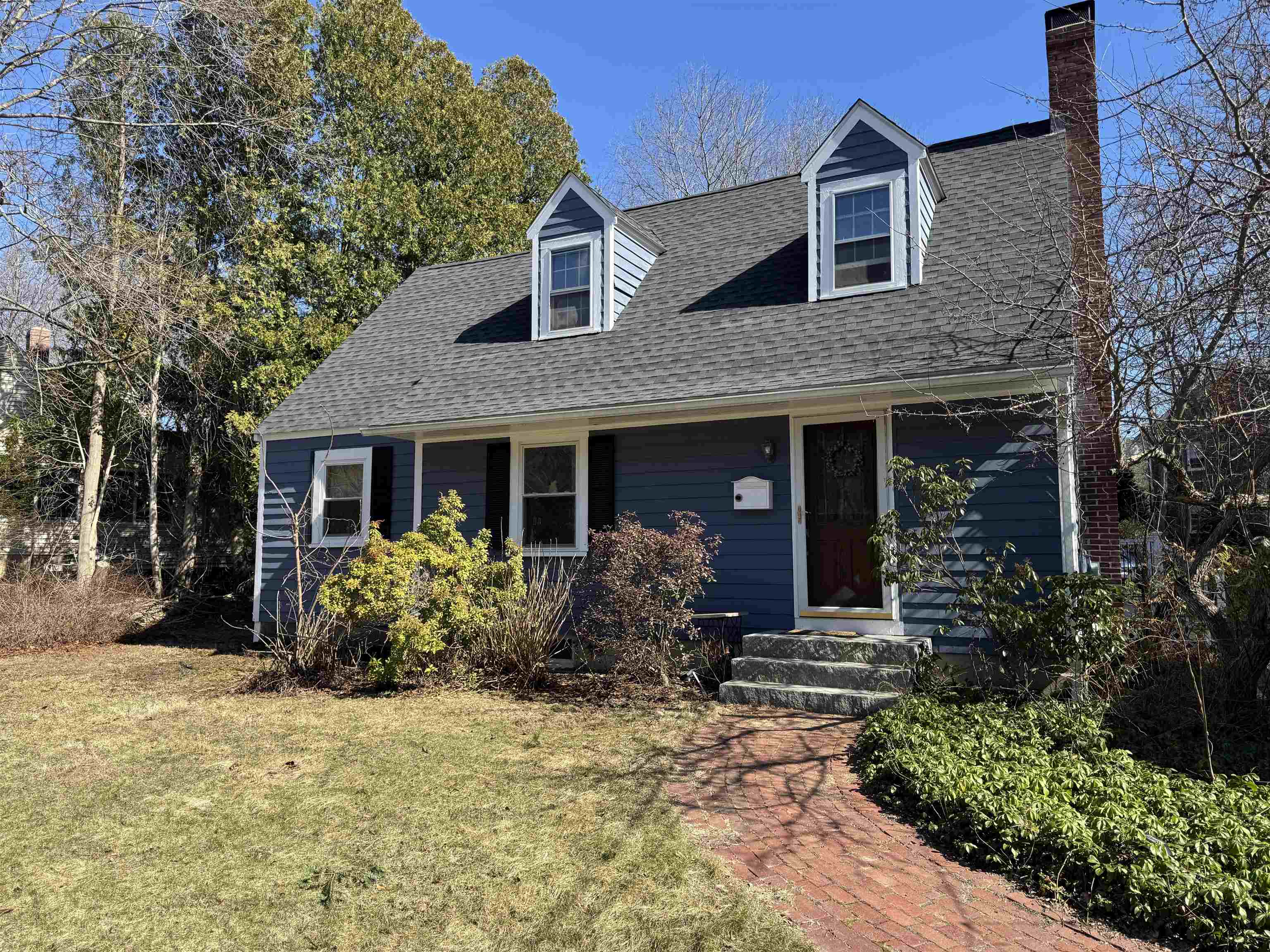 26 Edgewood Rd, Durham, NH 03824