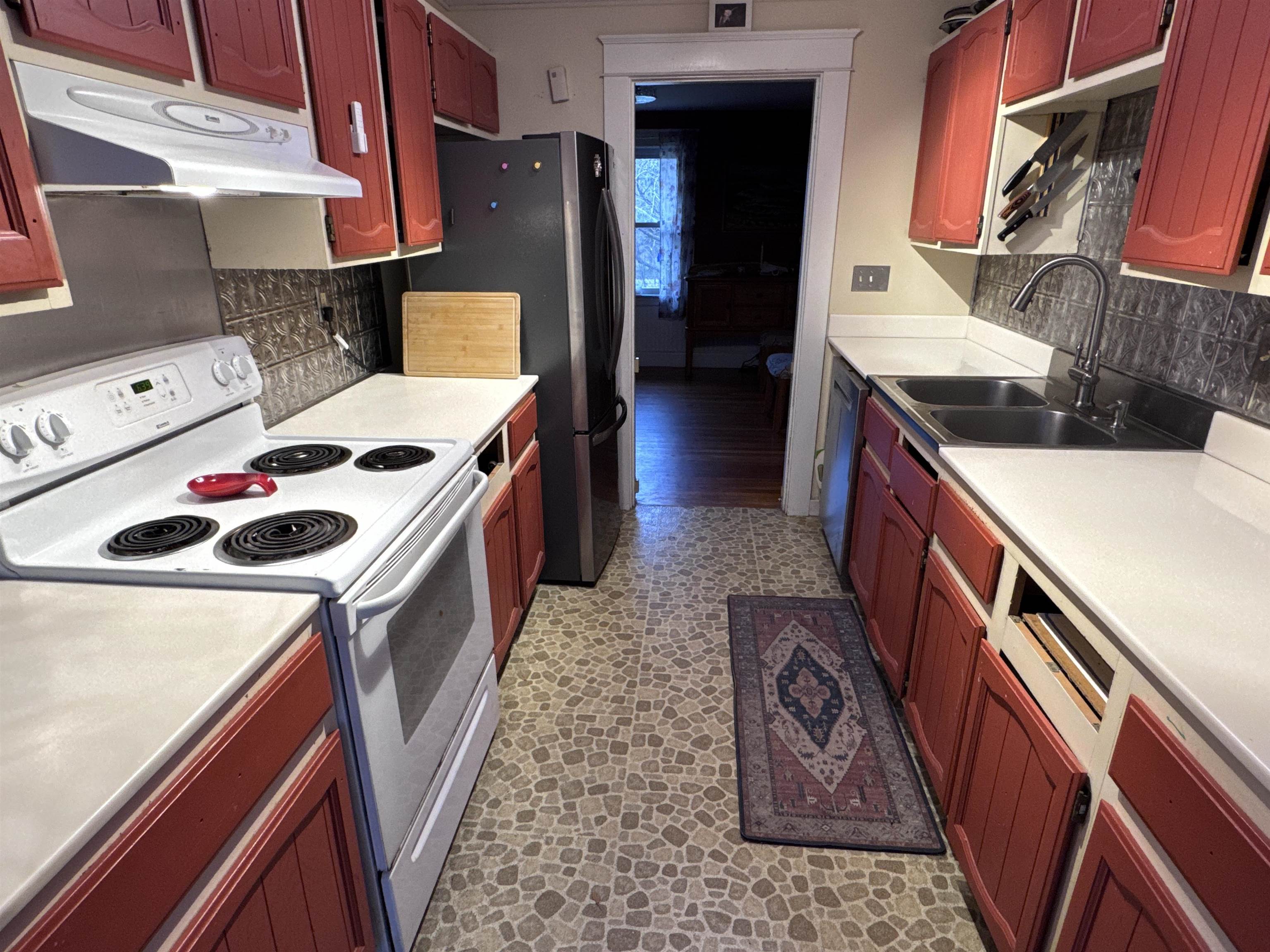 26 Edgewood Rd, Durham, NH 03824