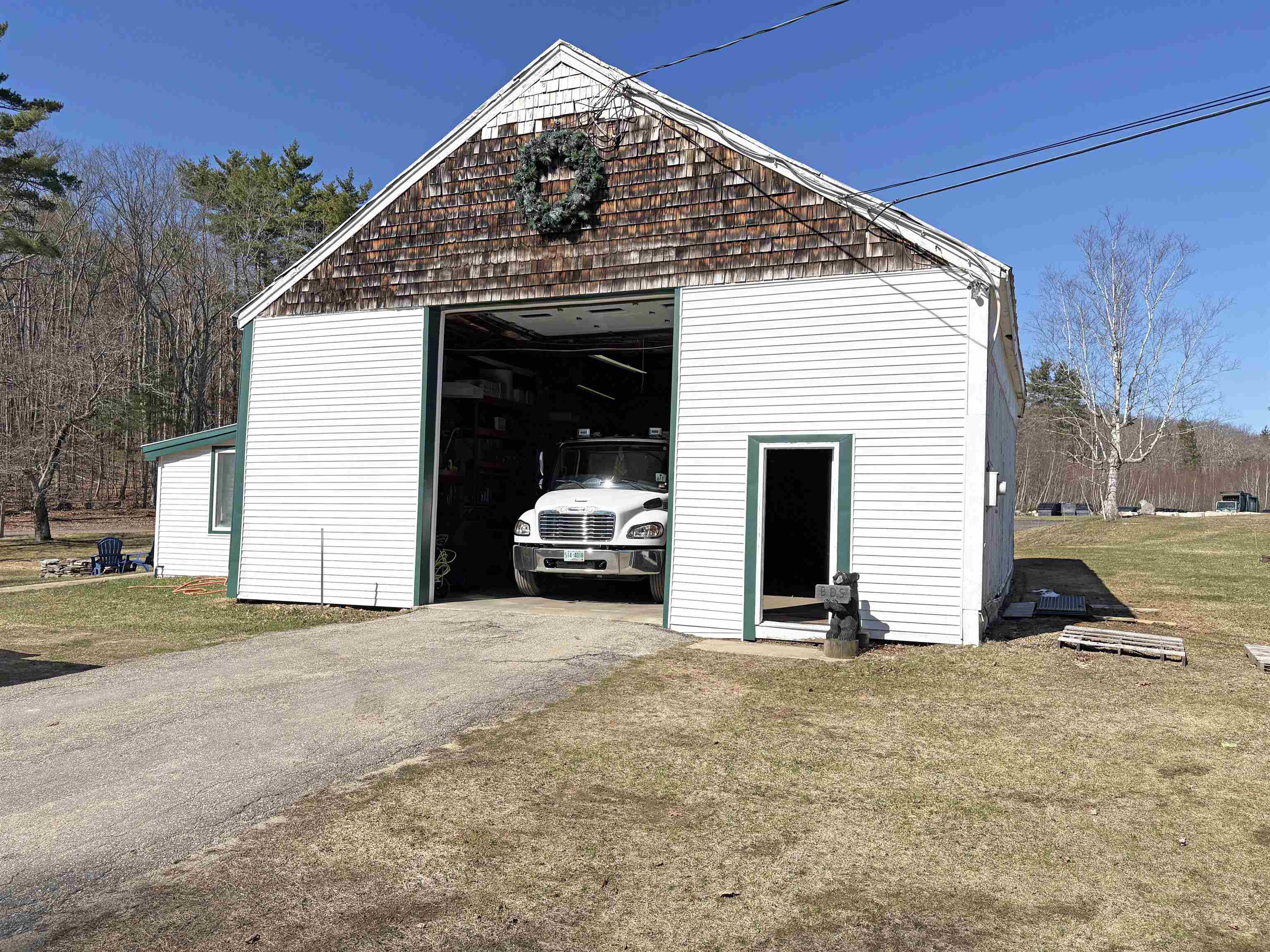 88 Pierce Rd, Barrington, NH 03825