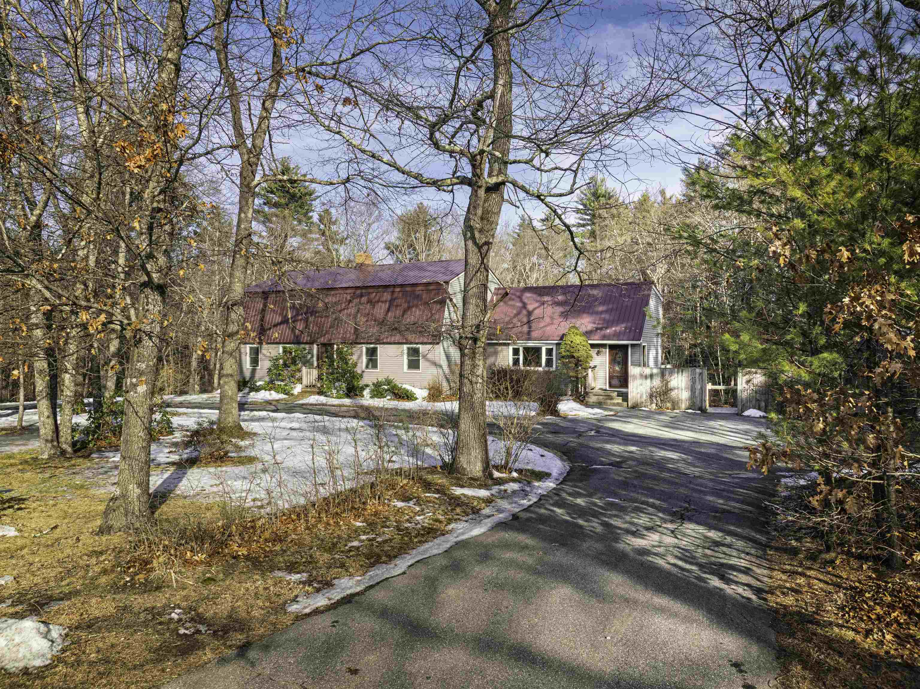 25 Mill Rd, Kingston, NH 03848