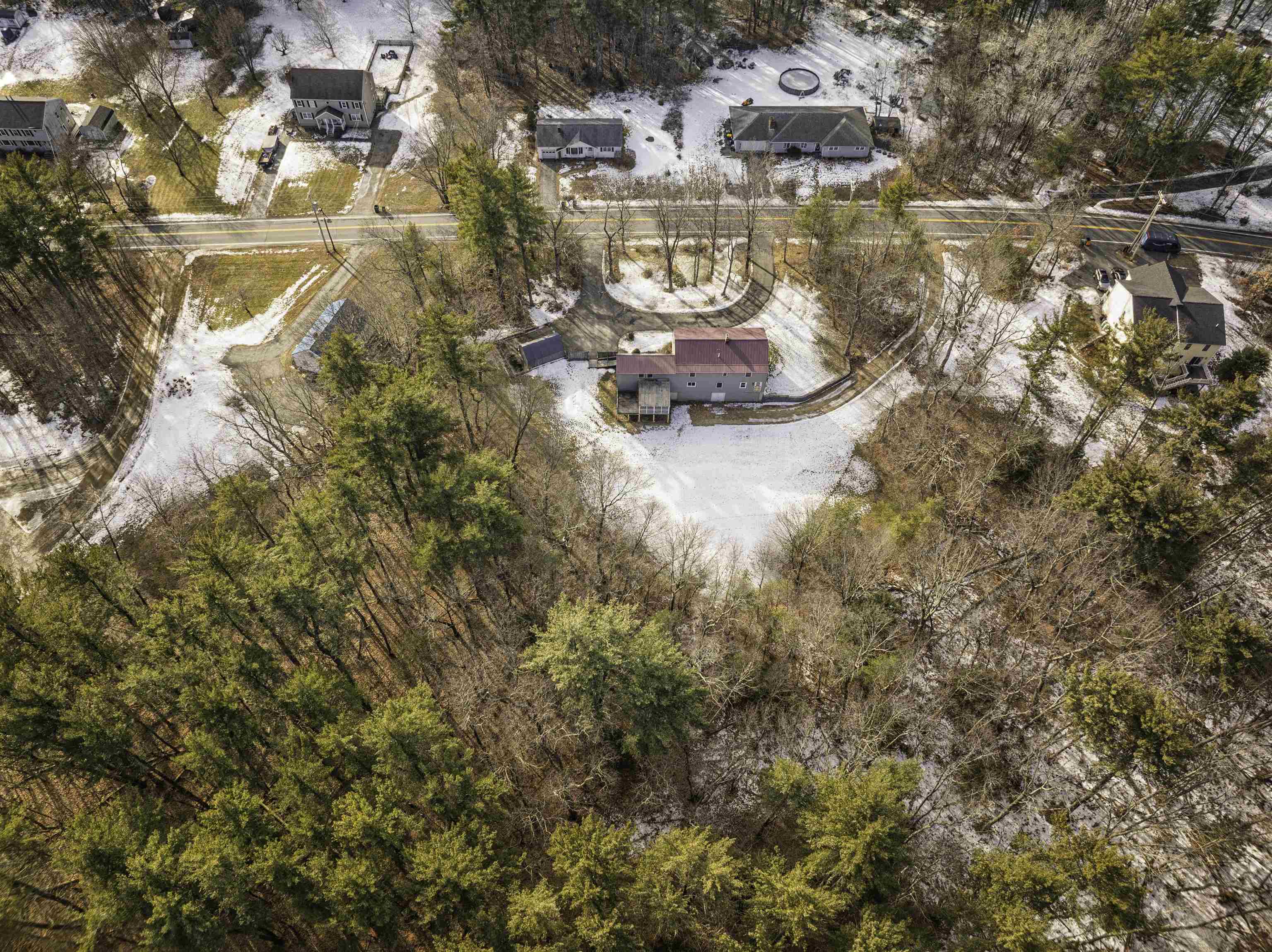 25 Mill Rd, Kingston, NH 03848