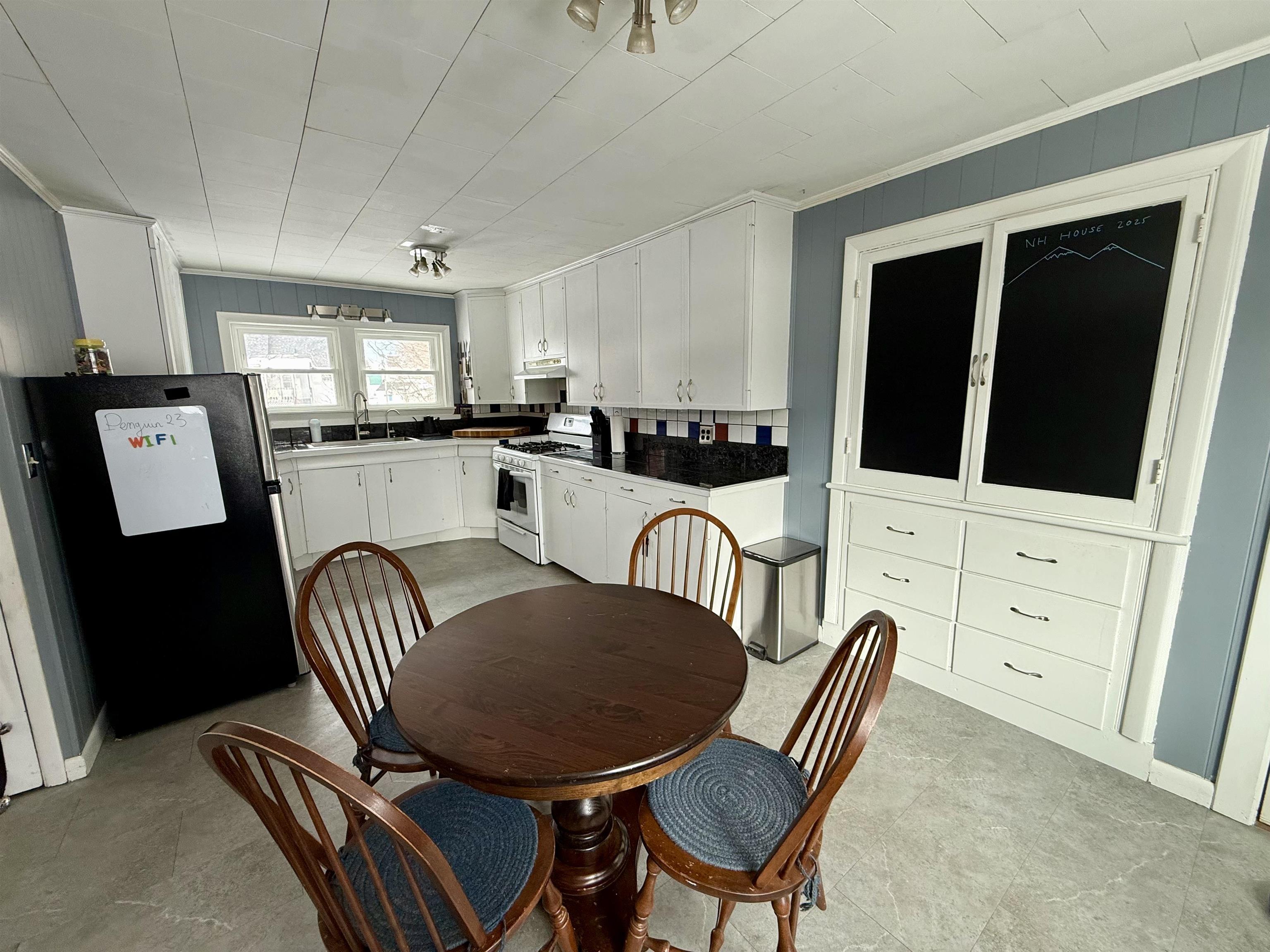 2710 Dartmouth College Hw, Haverhill, NH 03774