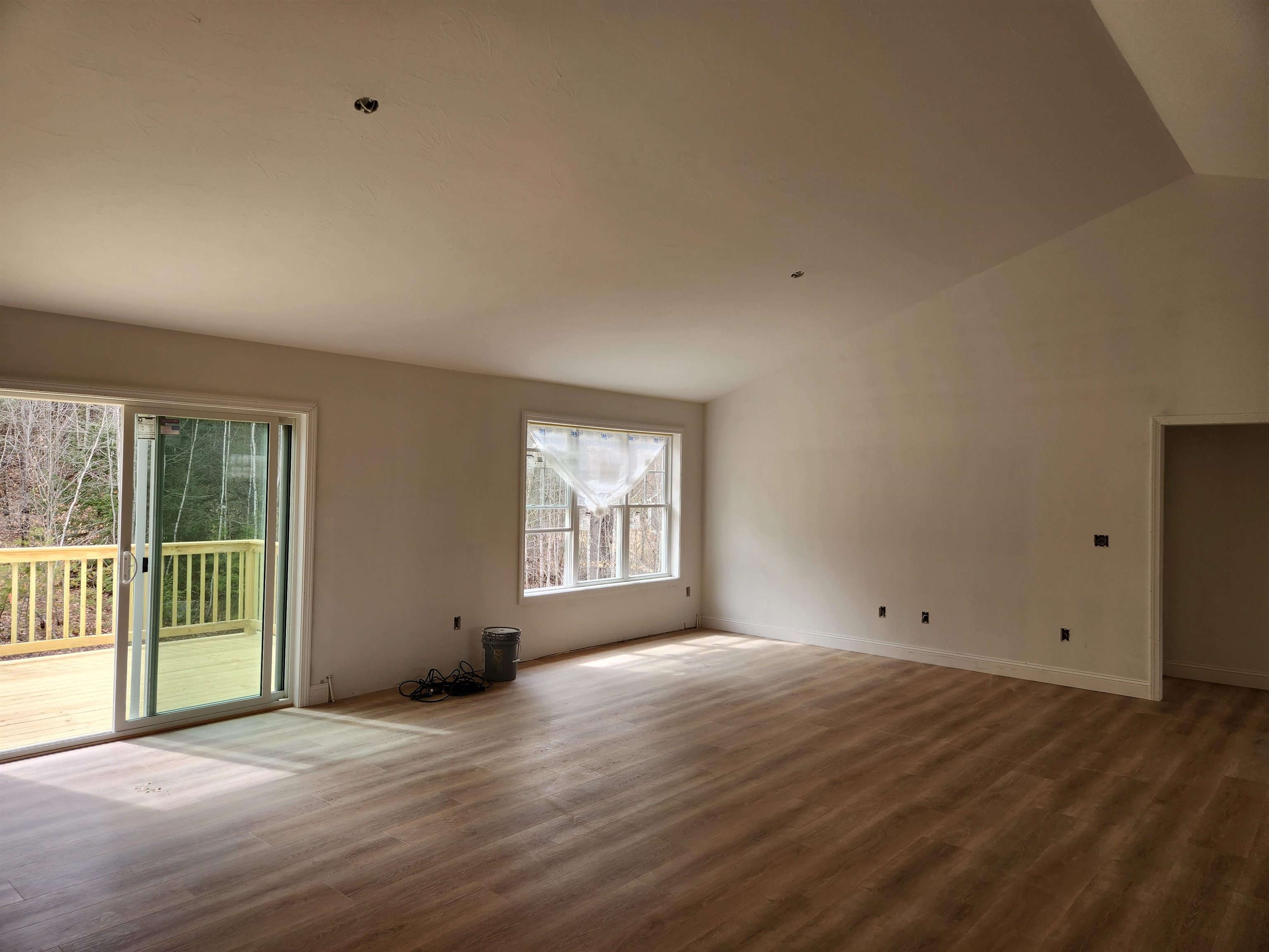 27 Riverview Rd, Newport, NH 03773