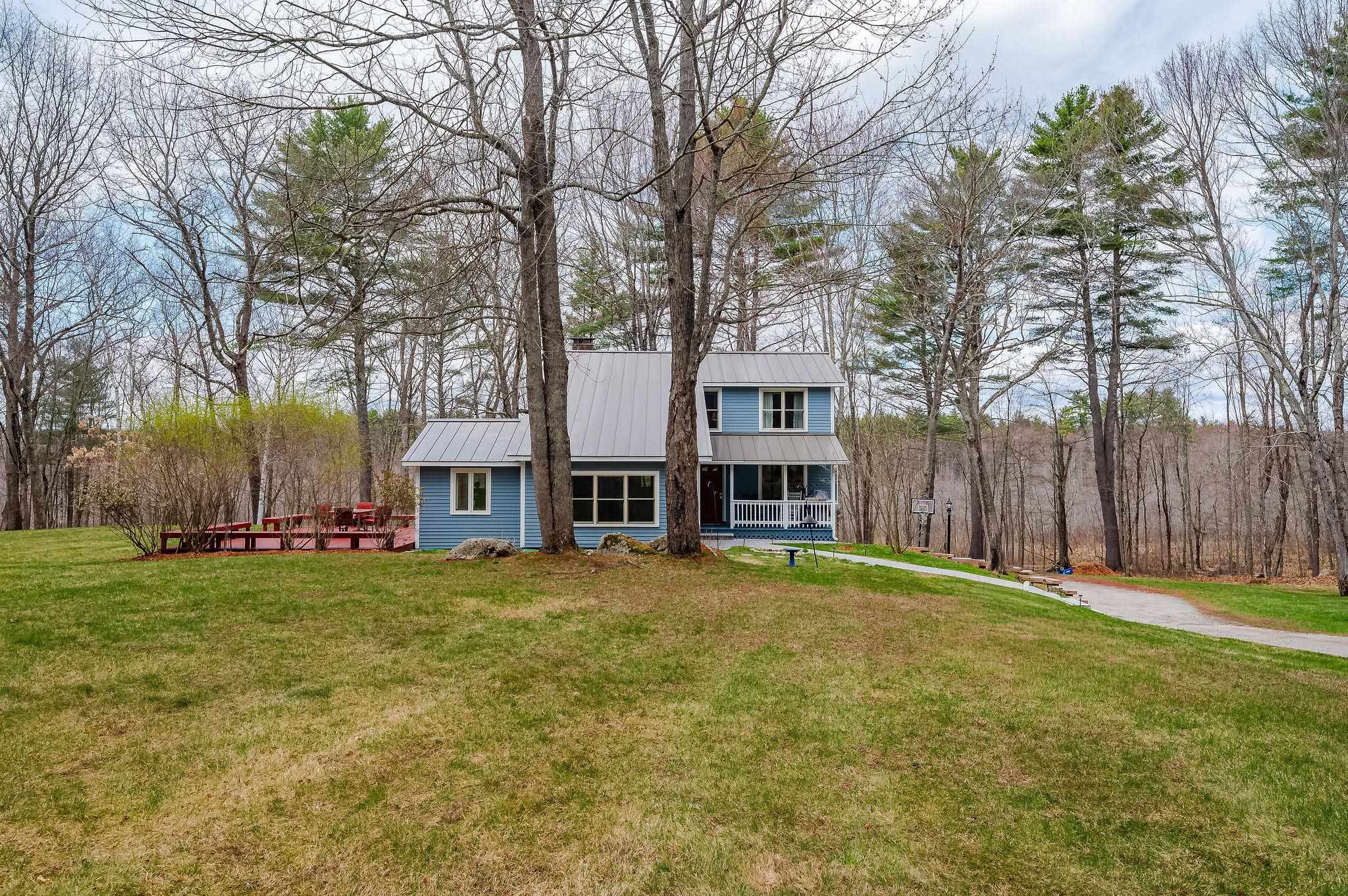 43 Moharimet Dr, Madbury, NH 03823