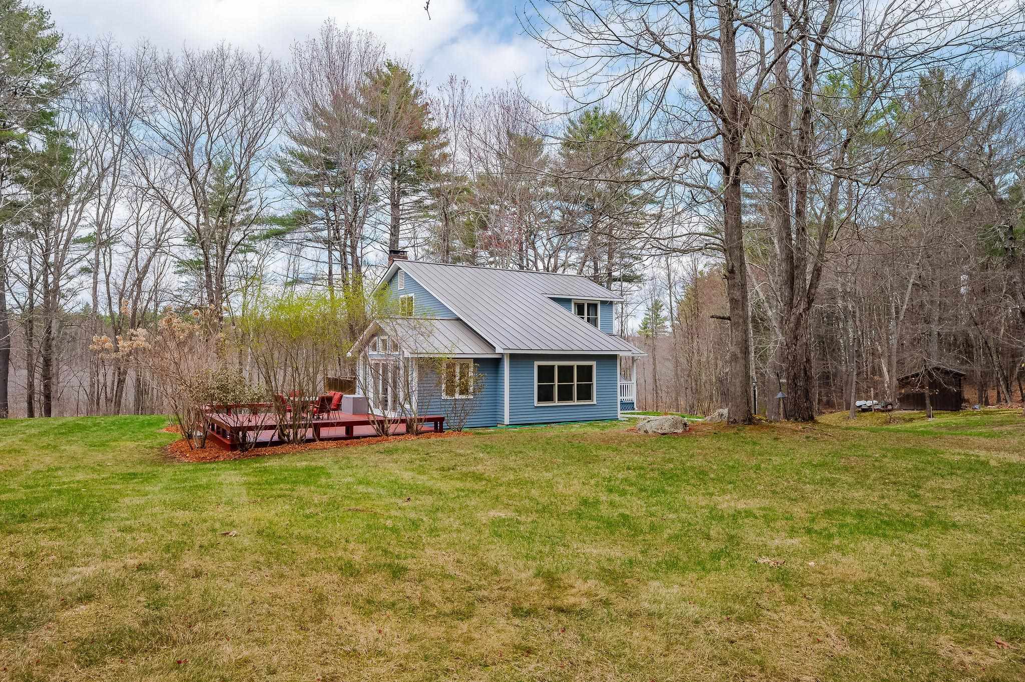 43 Moharimet Dr, Madbury, NH 03823