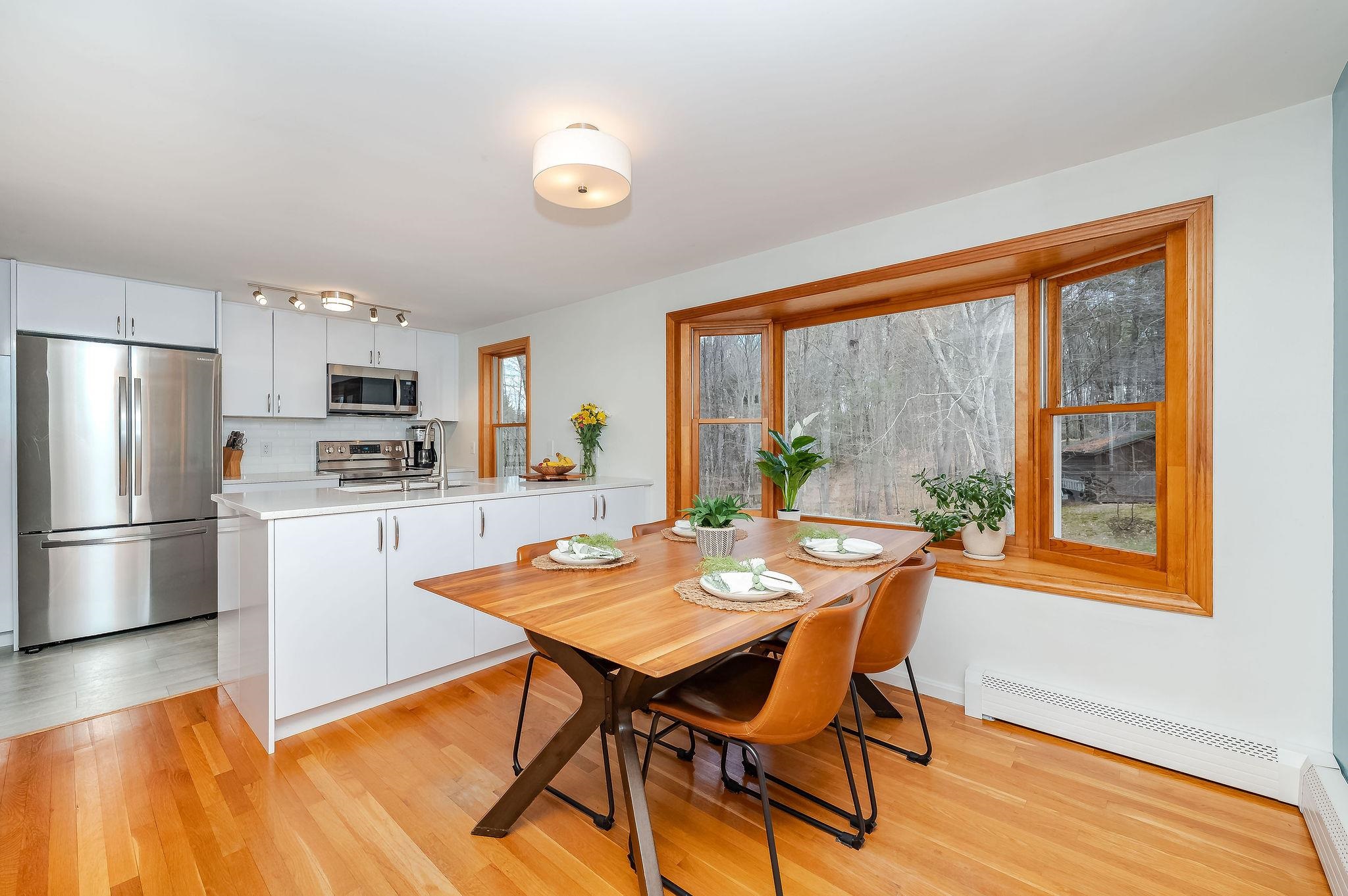 43 Moharimet Dr, Madbury, NH 03823