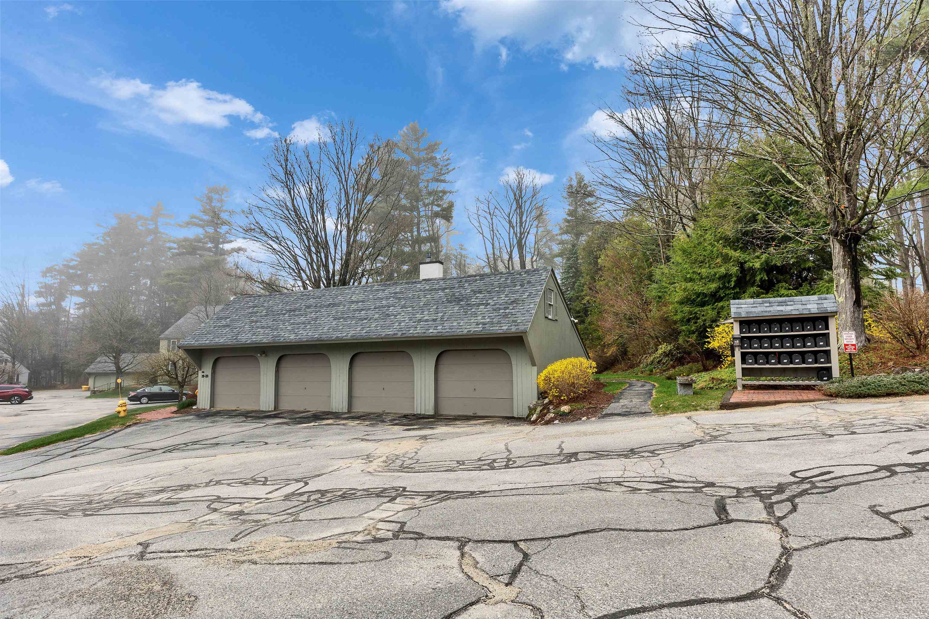 7 Governor Sq, Peterborough, NH 03458