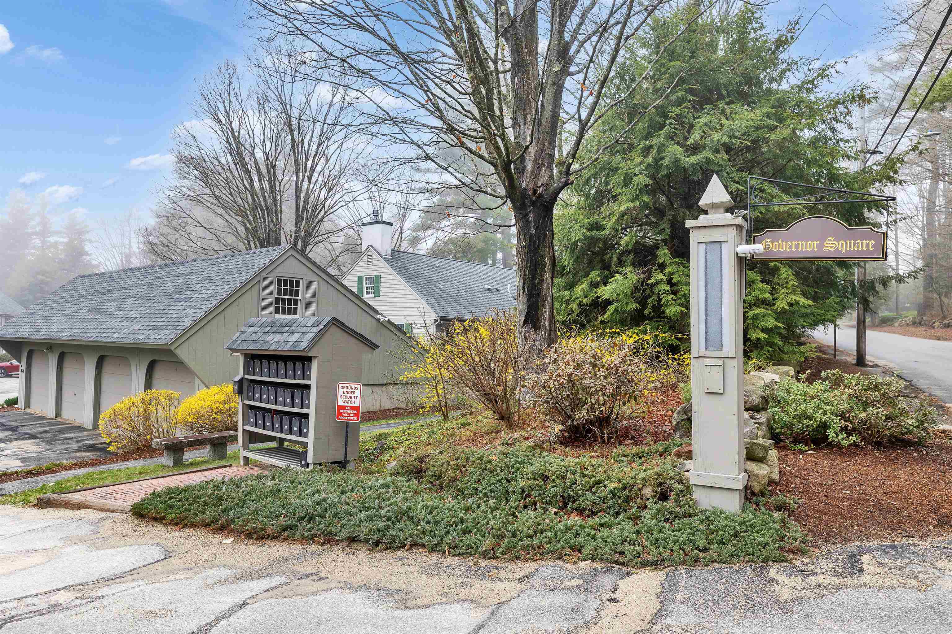 7 Governor Sq, Peterborough, NH 03458