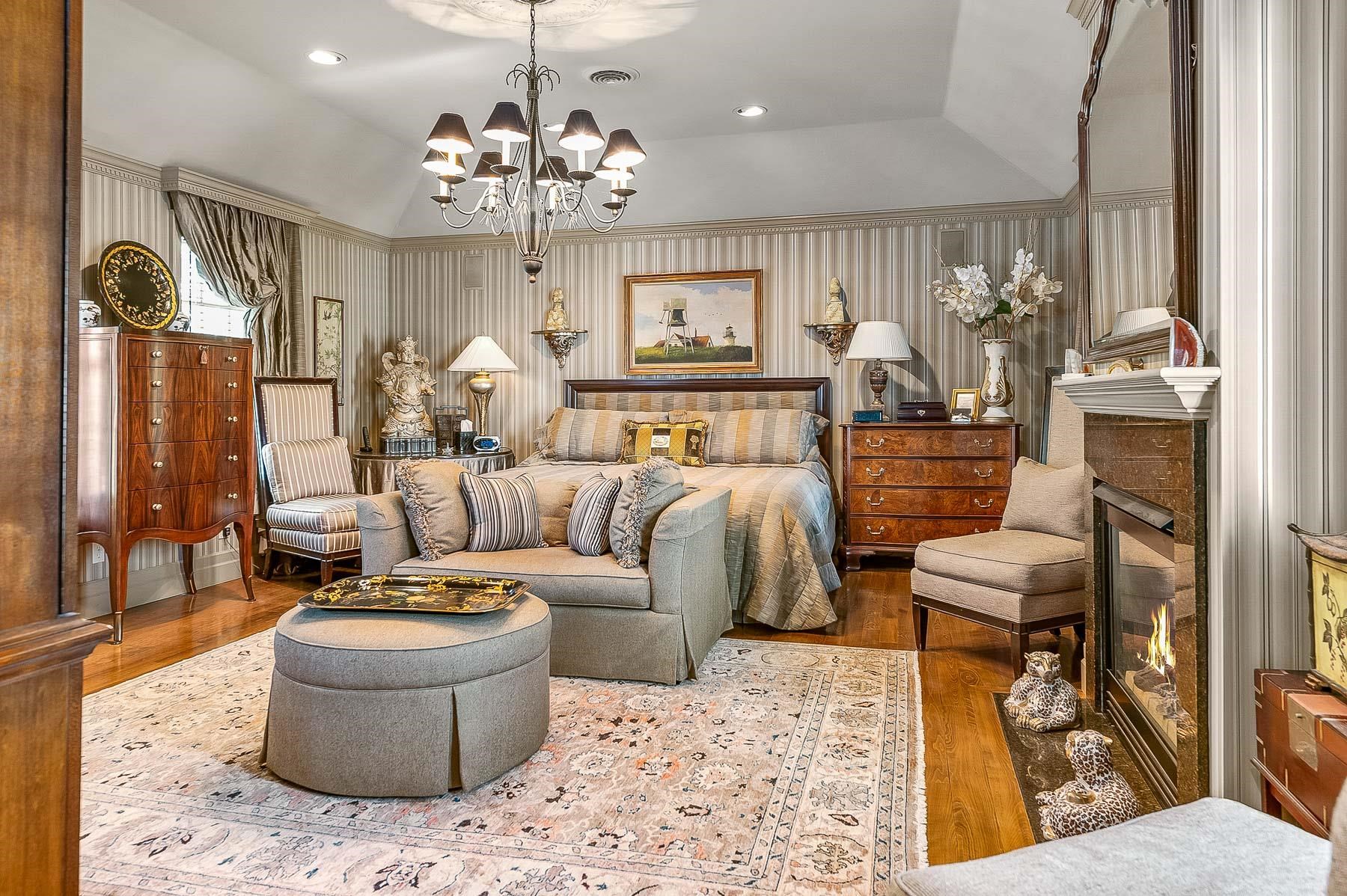 20 Atkinson St, Portsmouth, NH 03801