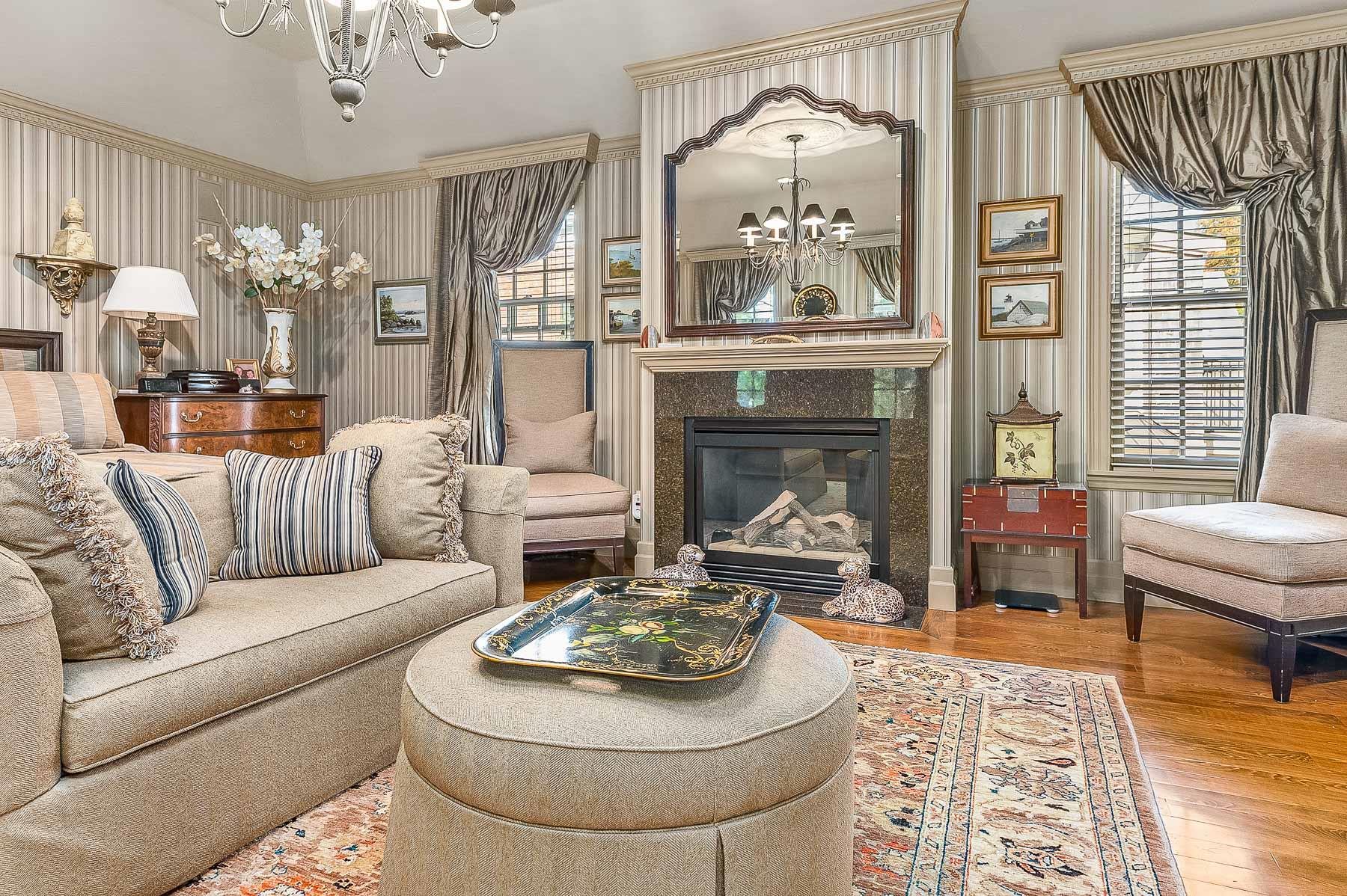 20 Atkinson St, Portsmouth, NH 03801