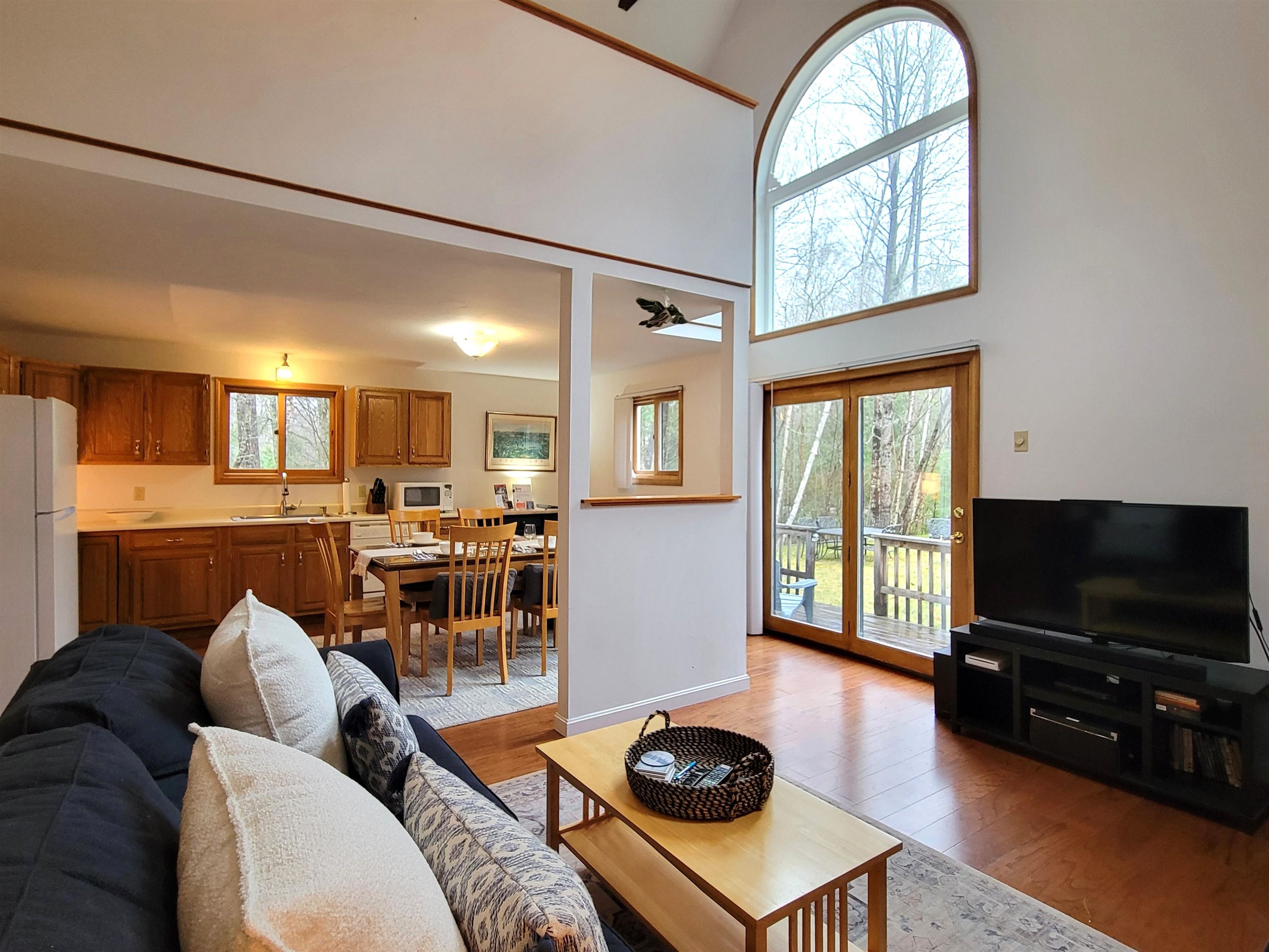 52 Geneve St, Moultonborough, NH 03254