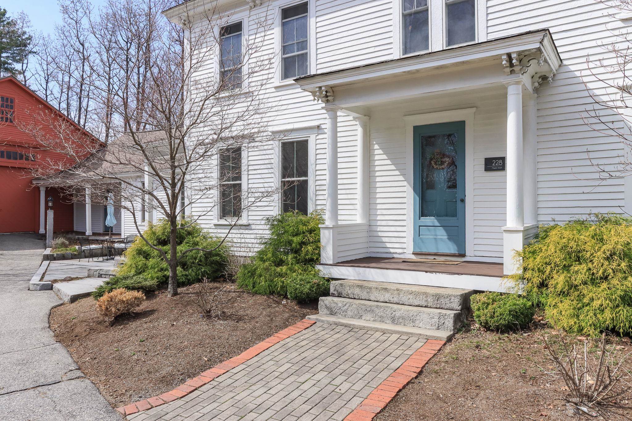 228 Maple St, Hopkinton, NH 03229