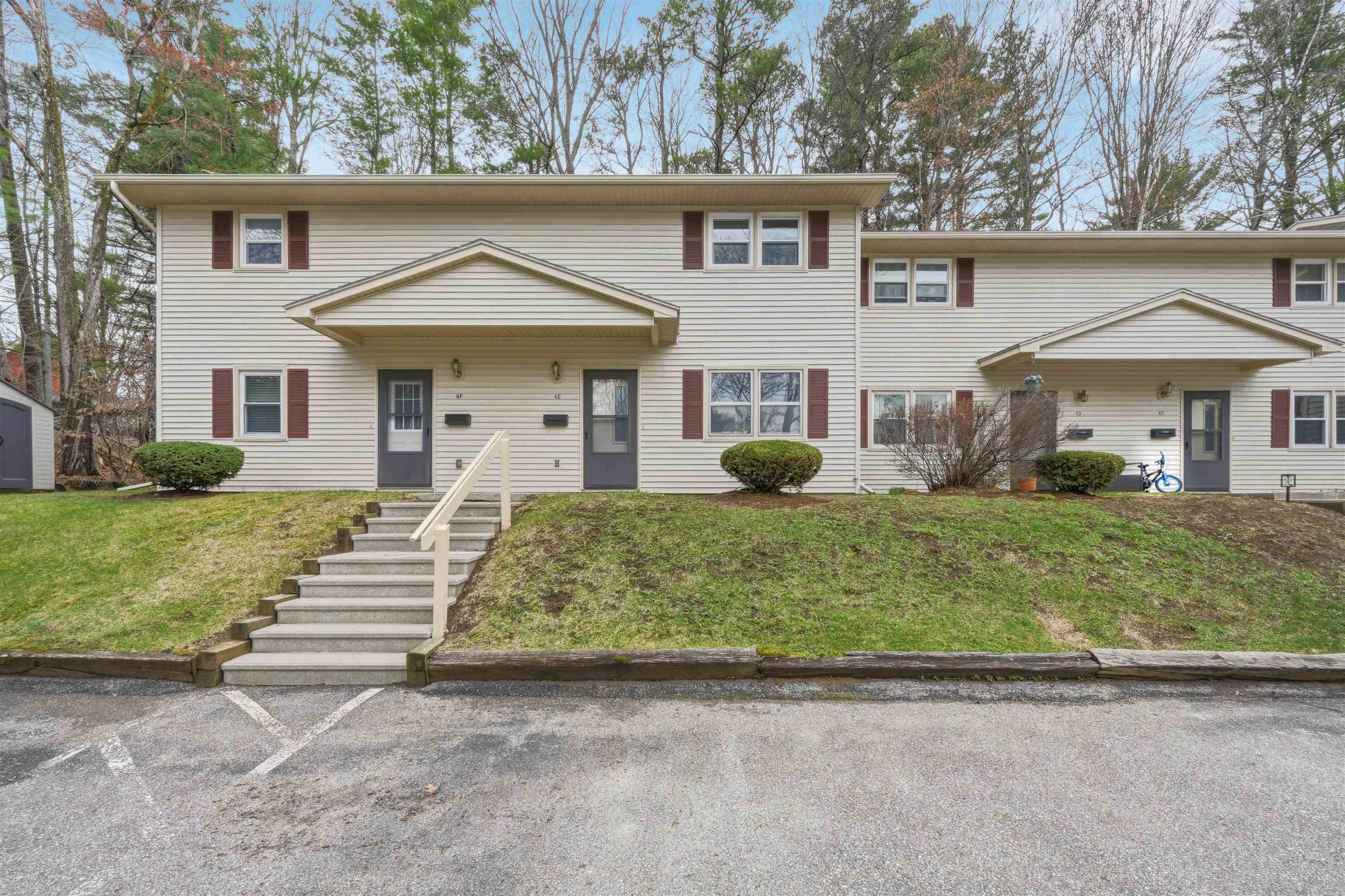 86 Pinecrest Drive Unit: 4E