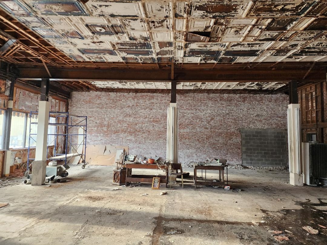 67 Main St, Berlin, NH 03570