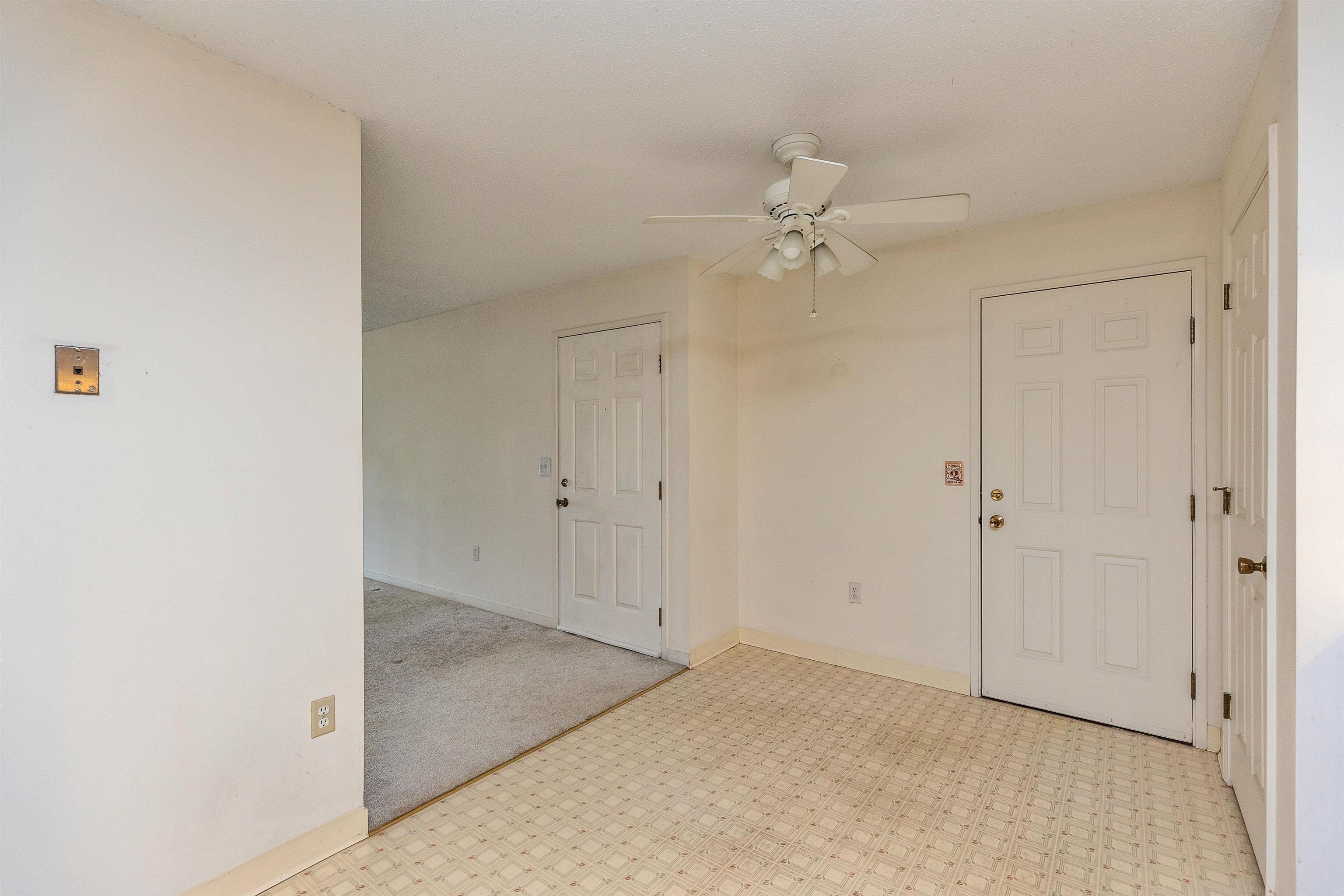 1 Northbrook Dr, Manchester, NH 03102