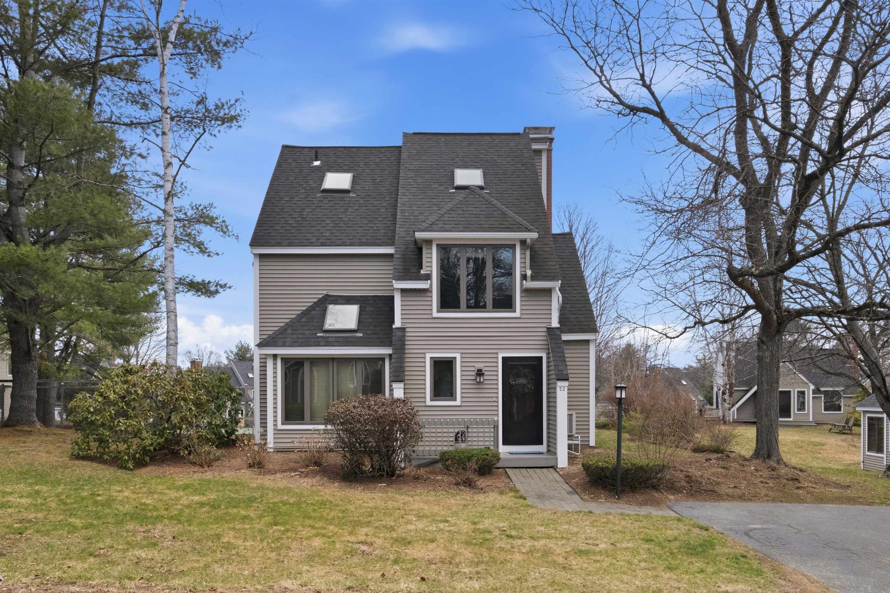 52 Gables Dr, Laconia, NH 03246