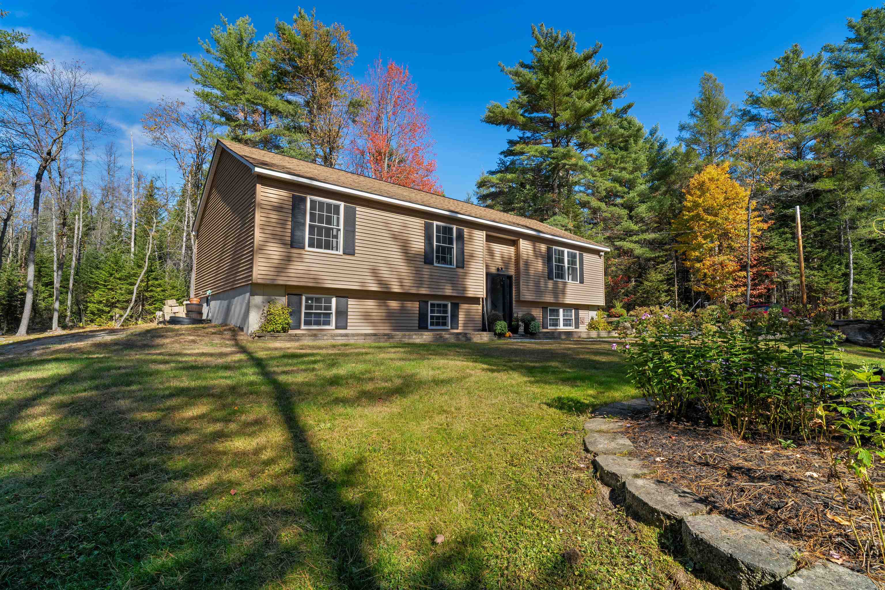 362 Hardy Hill Rd, Grafton, NH 03240