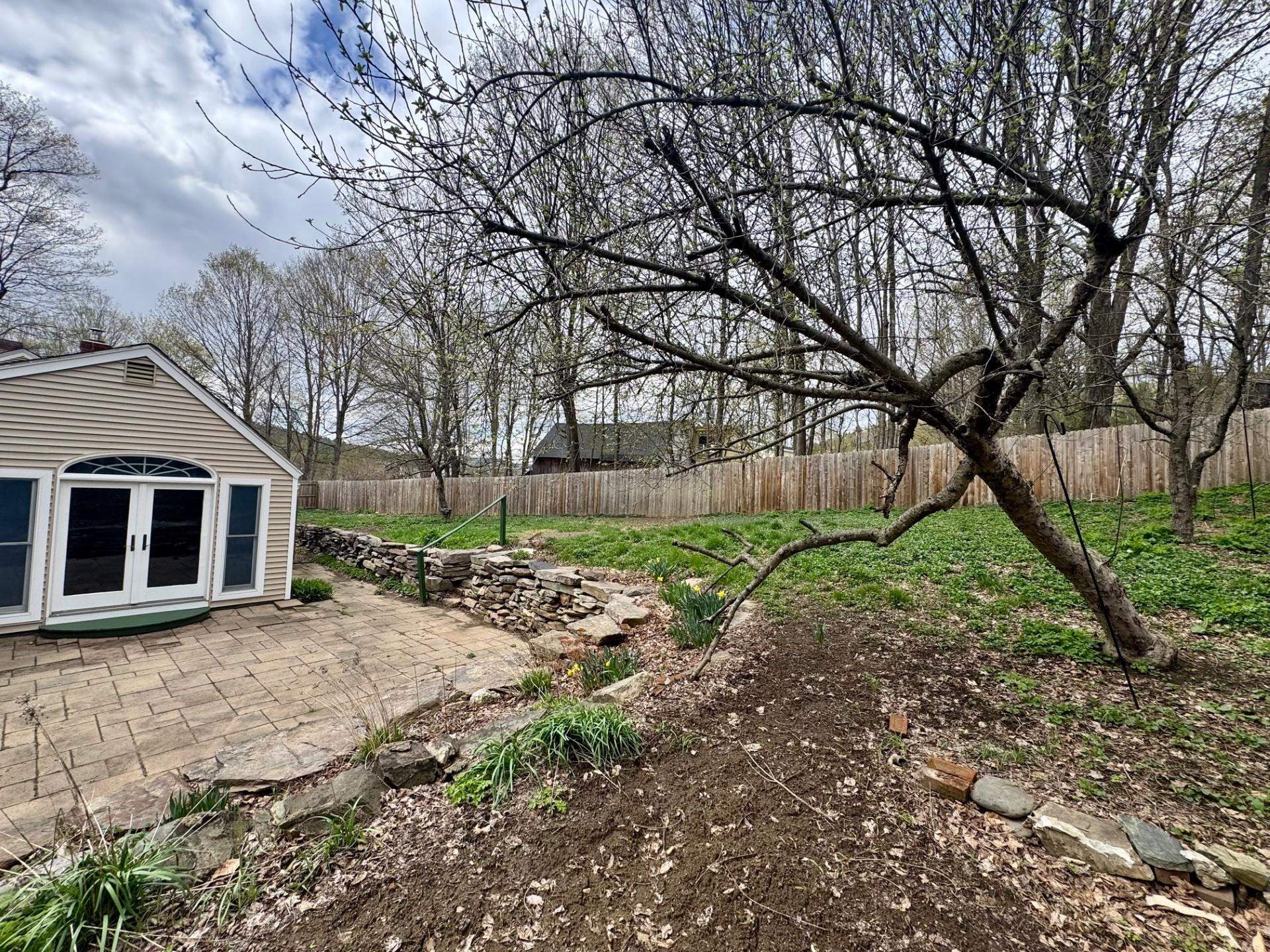 737 Route 63 , Westmoreland, NH 03467