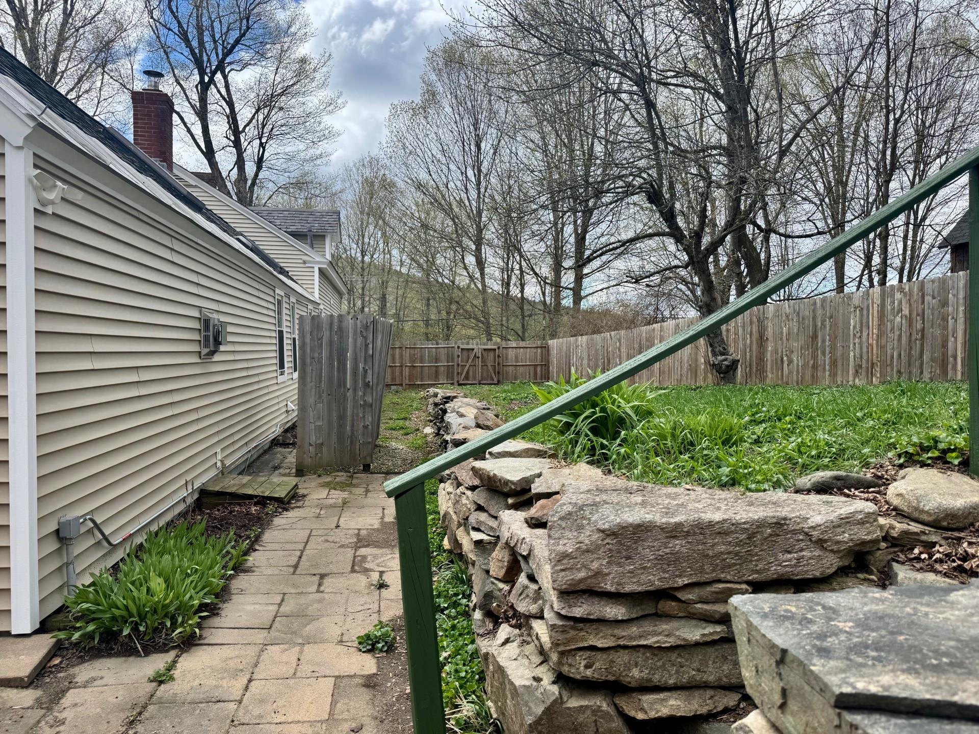 737 Route 63 , Westmoreland, NH 03467