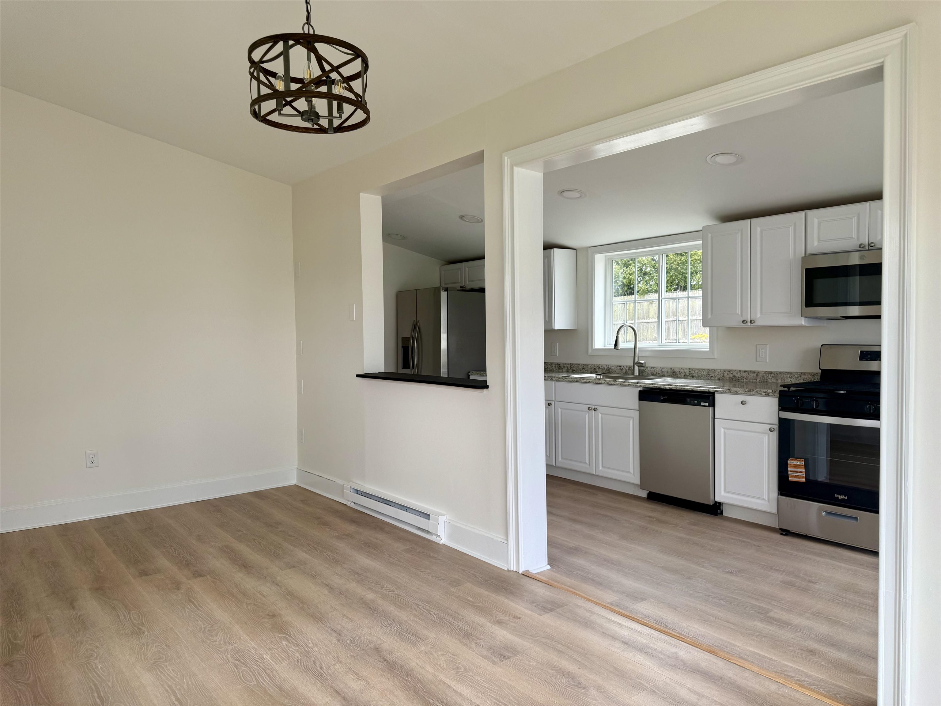 1338 Woodbury Ave, Portsmouth, NH 03801