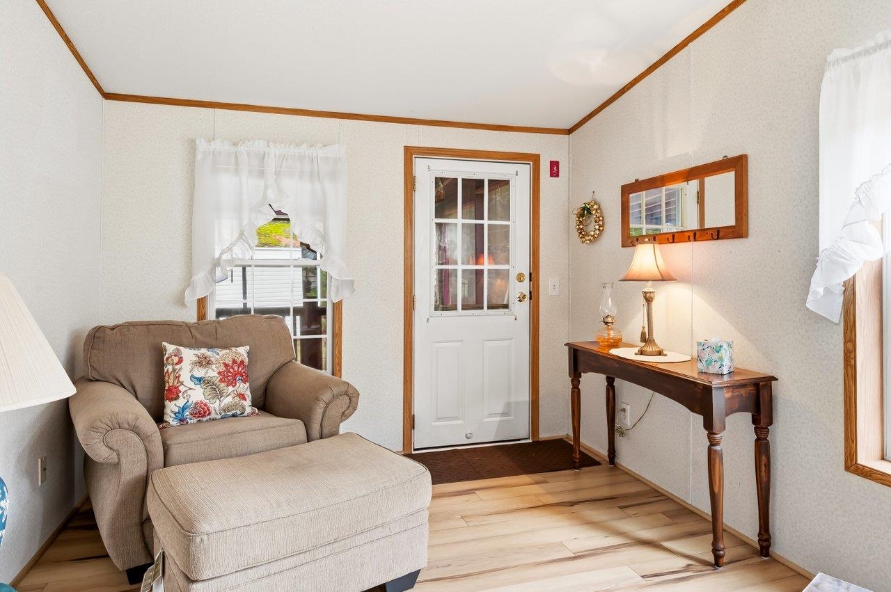 10 Lark Ln, Rochester, NH 03868