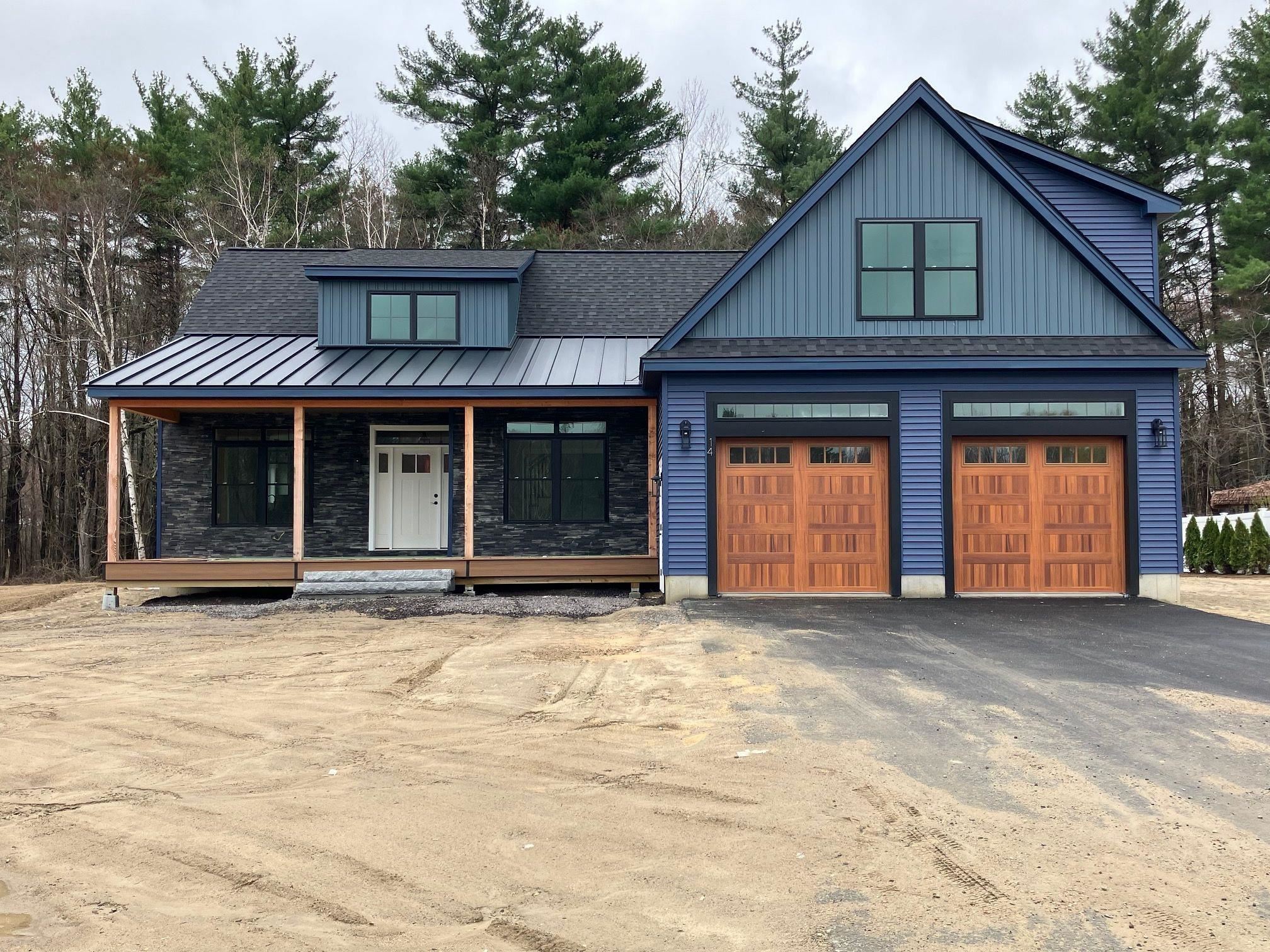 14 Stacey Ln #2, Chester, NH 03036