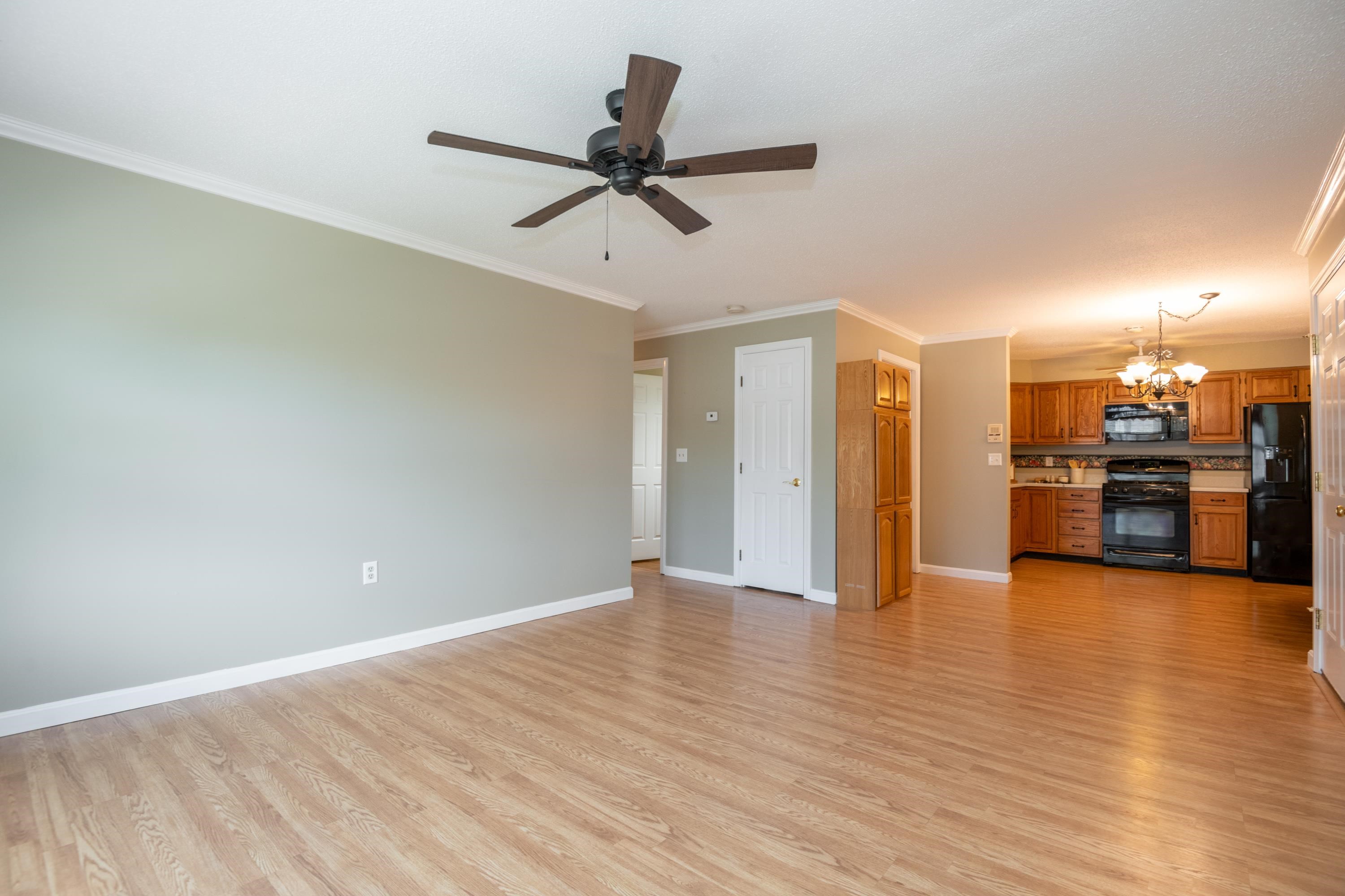 50 Brookside Dr, Exeter, NH 03833