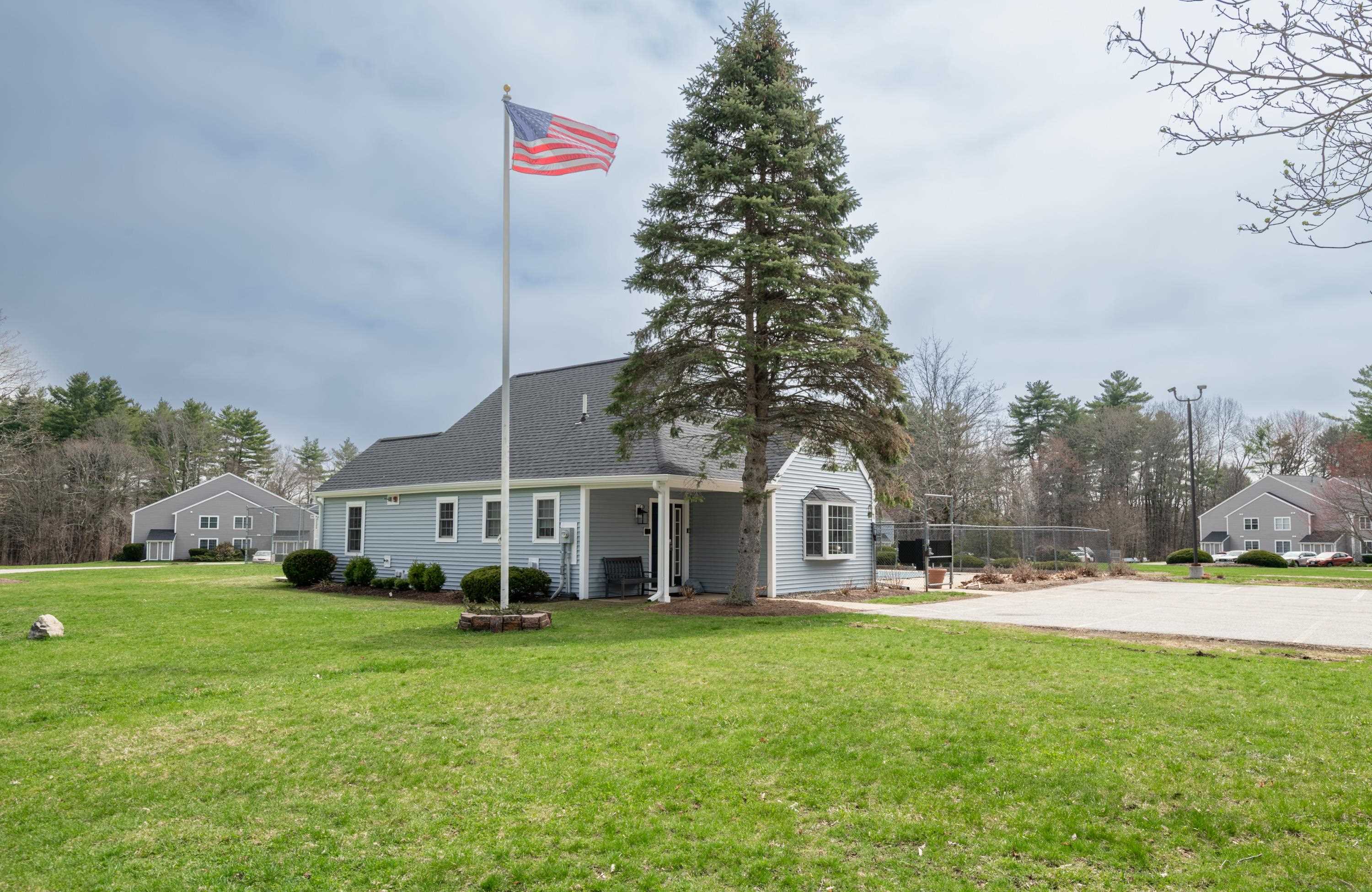 50 Brookside Dr, Exeter, NH 03833