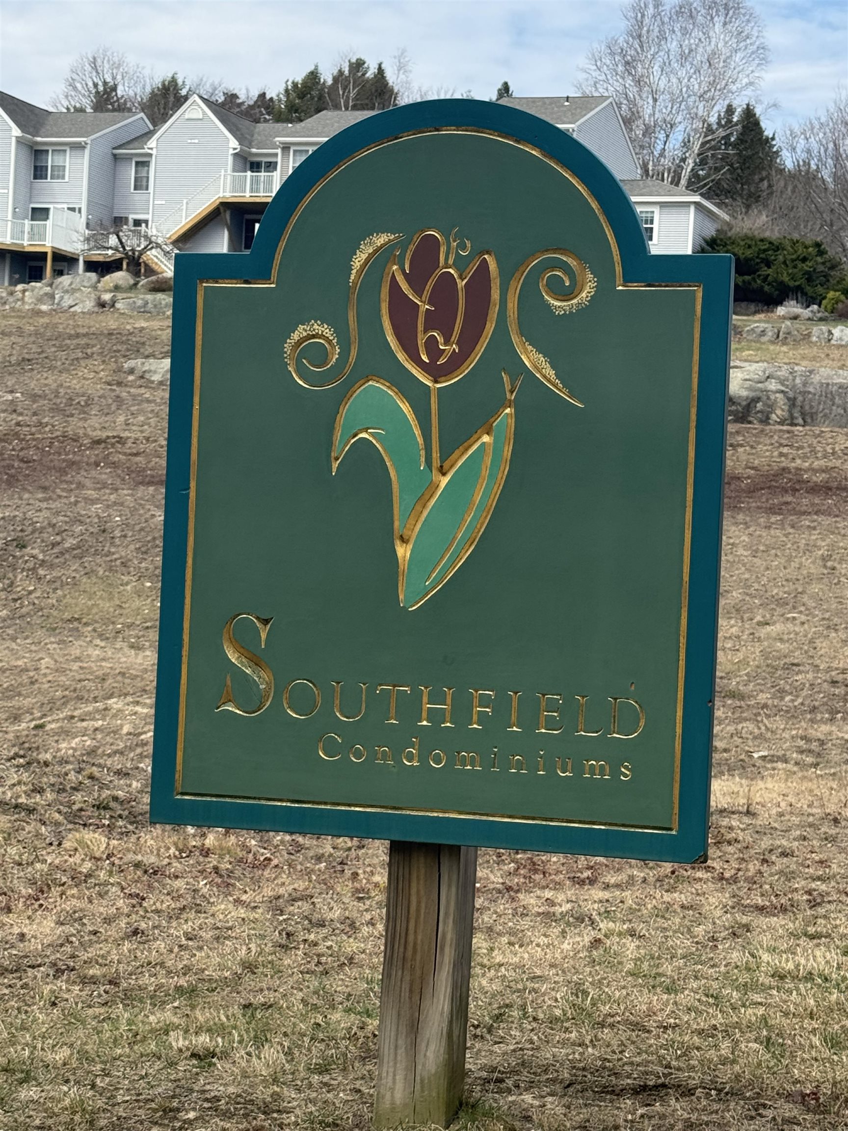 606 Southfield Ln, Peterborough, NH 03458