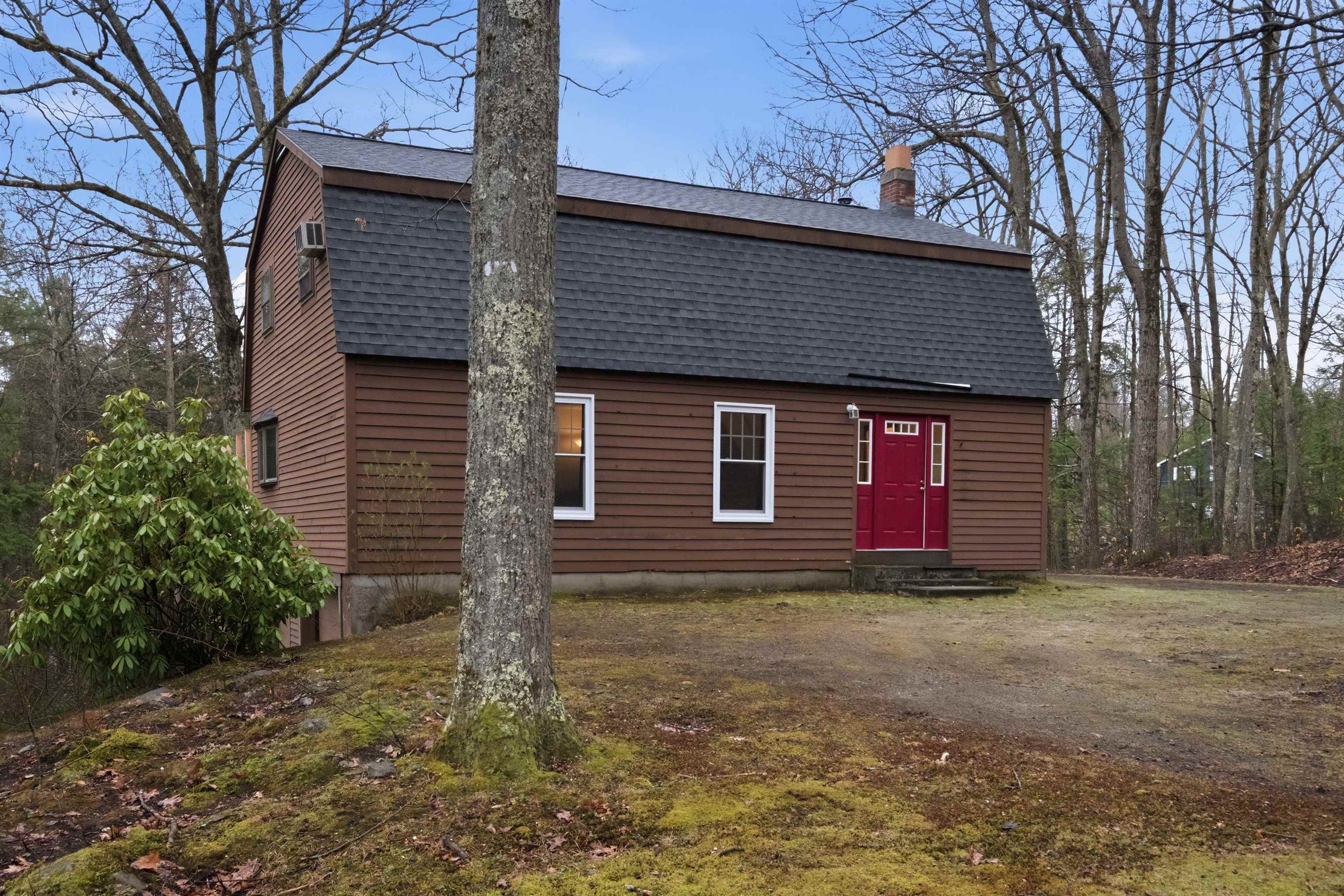 99 Hunt Hill Rd, Rindge, NH 03461