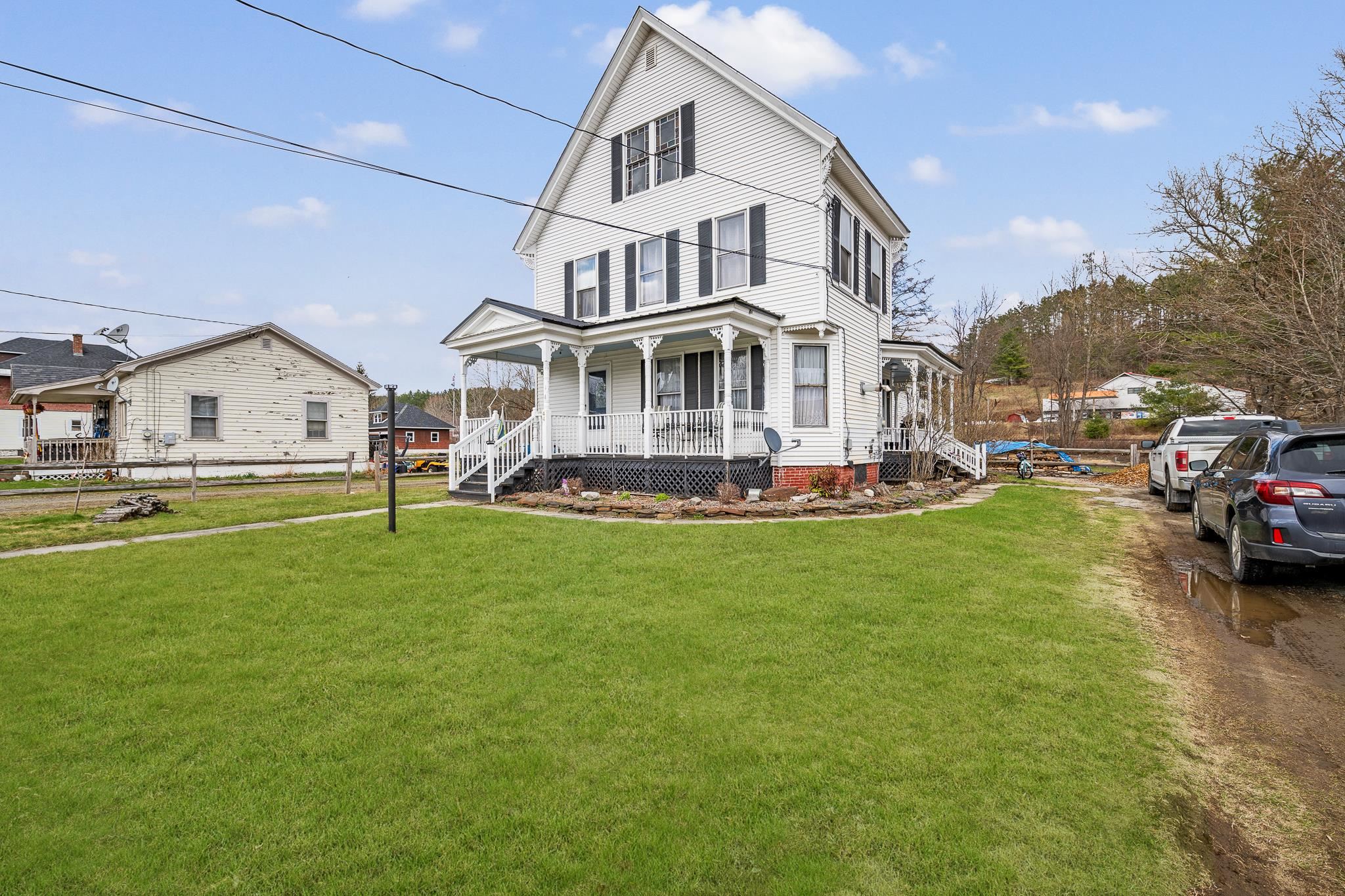 44 Main St, Stratford, NH 03590