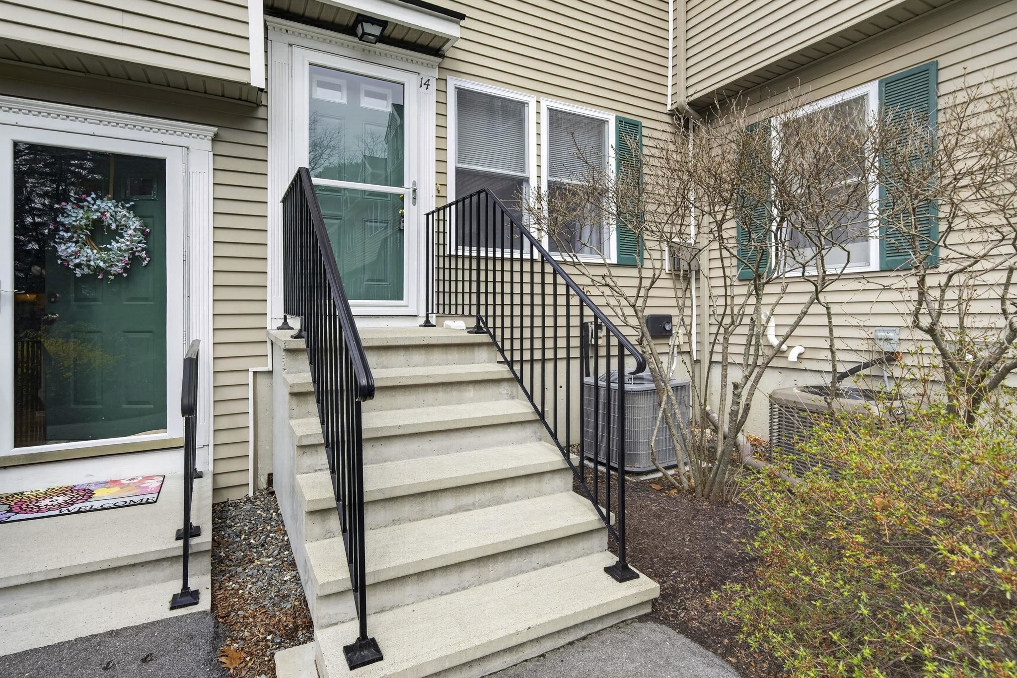 30 Charter St, Exeter, NH 03833
