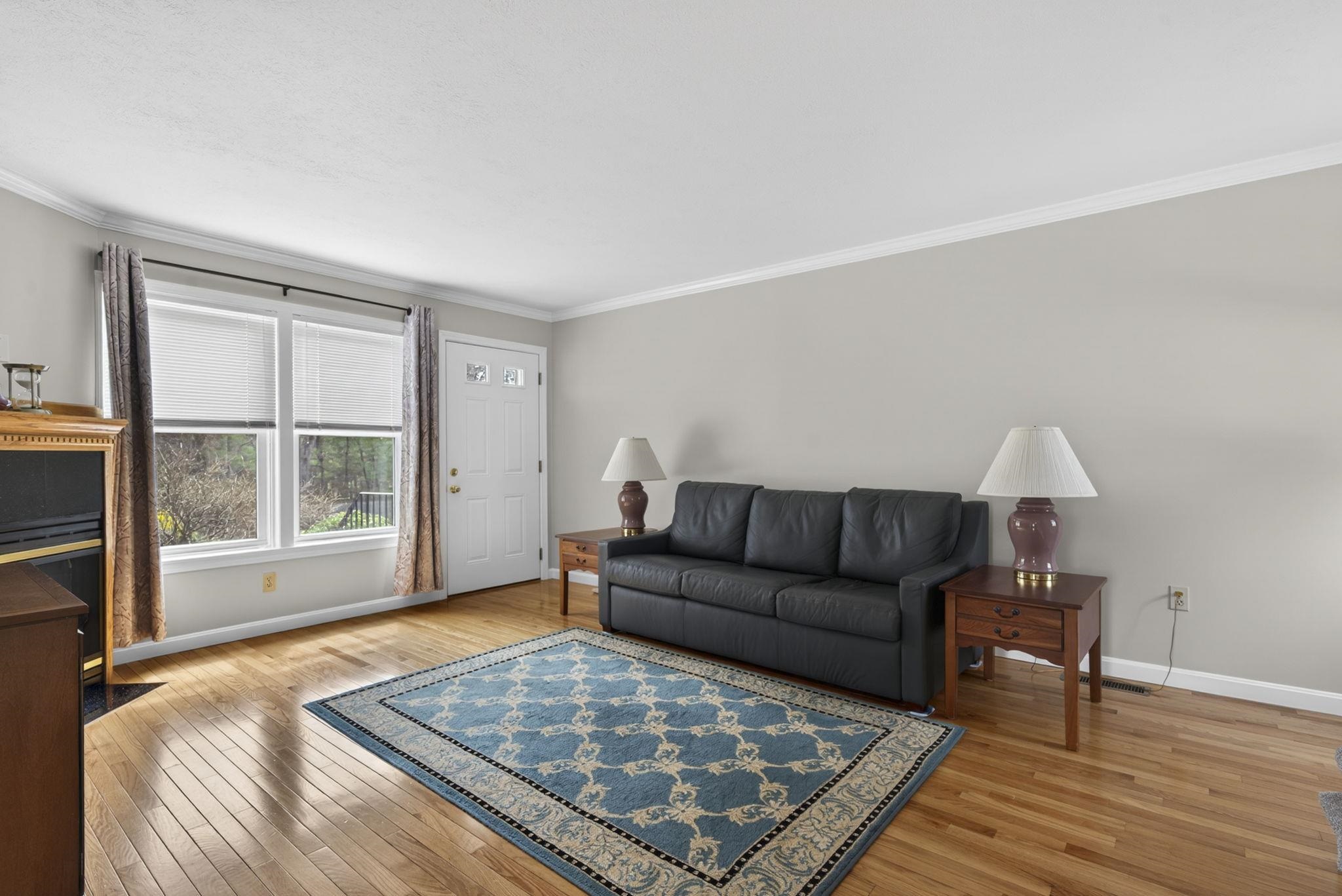 30 Charter St, Exeter, NH 03833