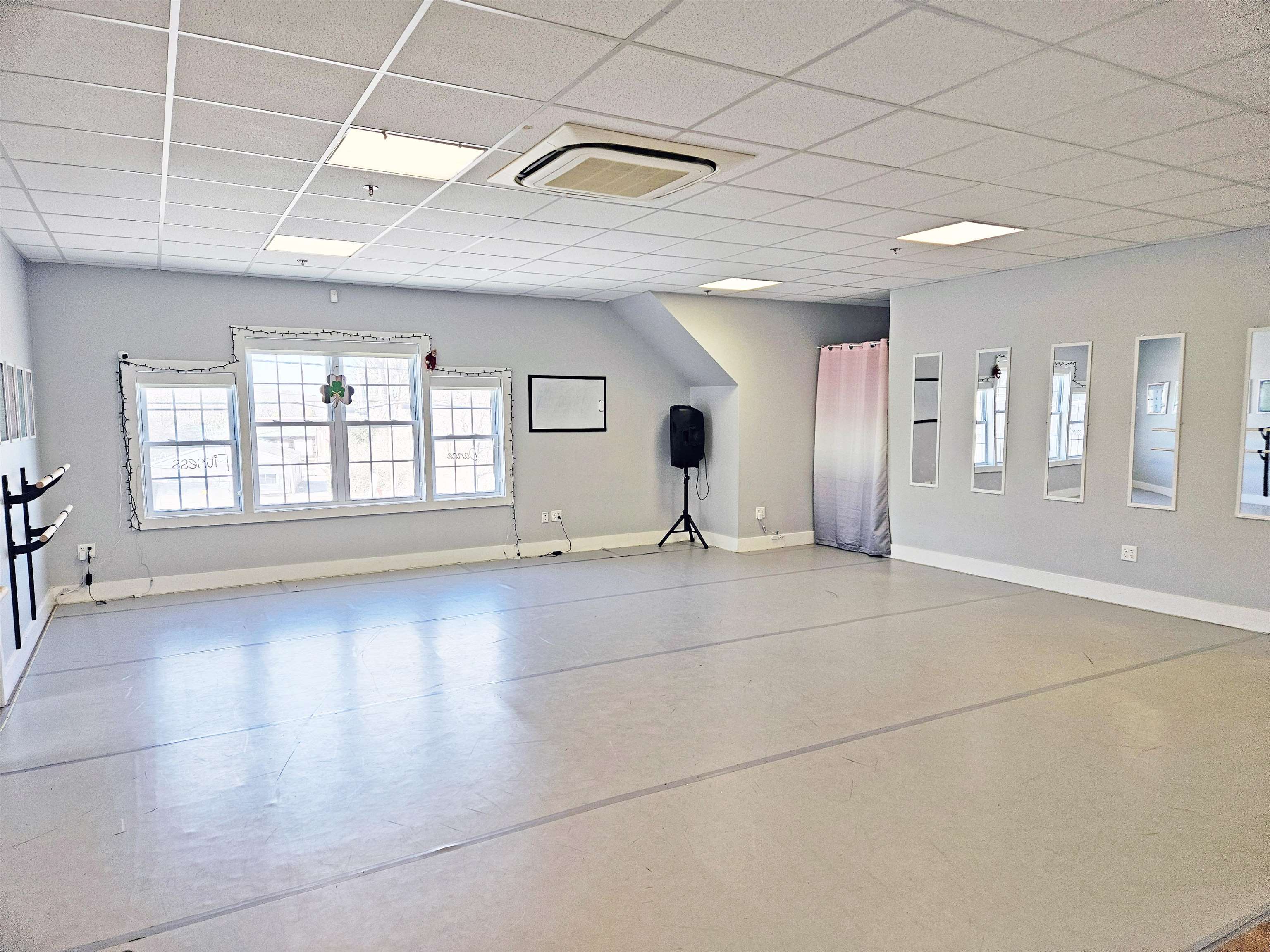 437 Portsmouth Ave, Greenland, NH 03840