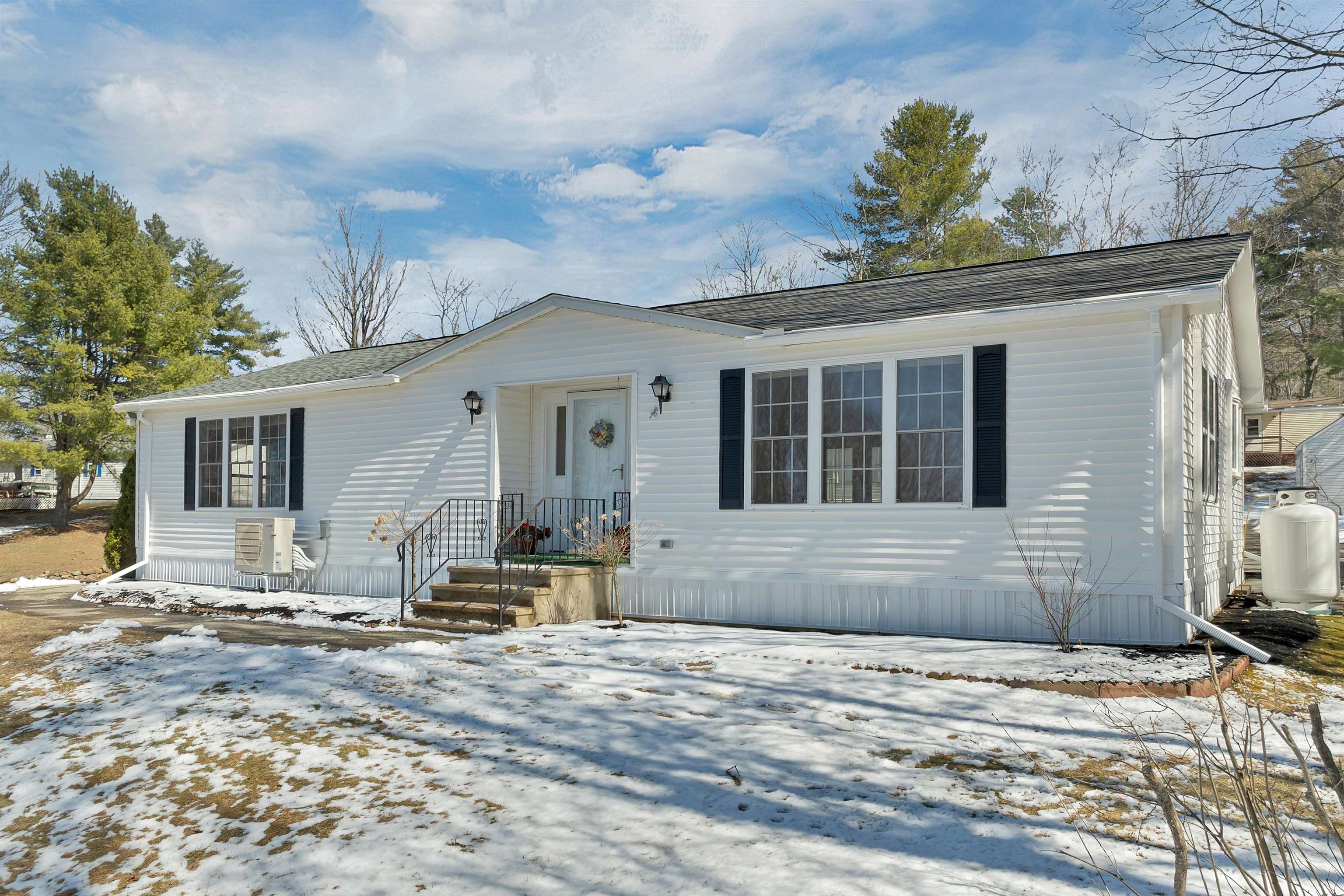 17 Justins Ct, Laconia, NH 03246
