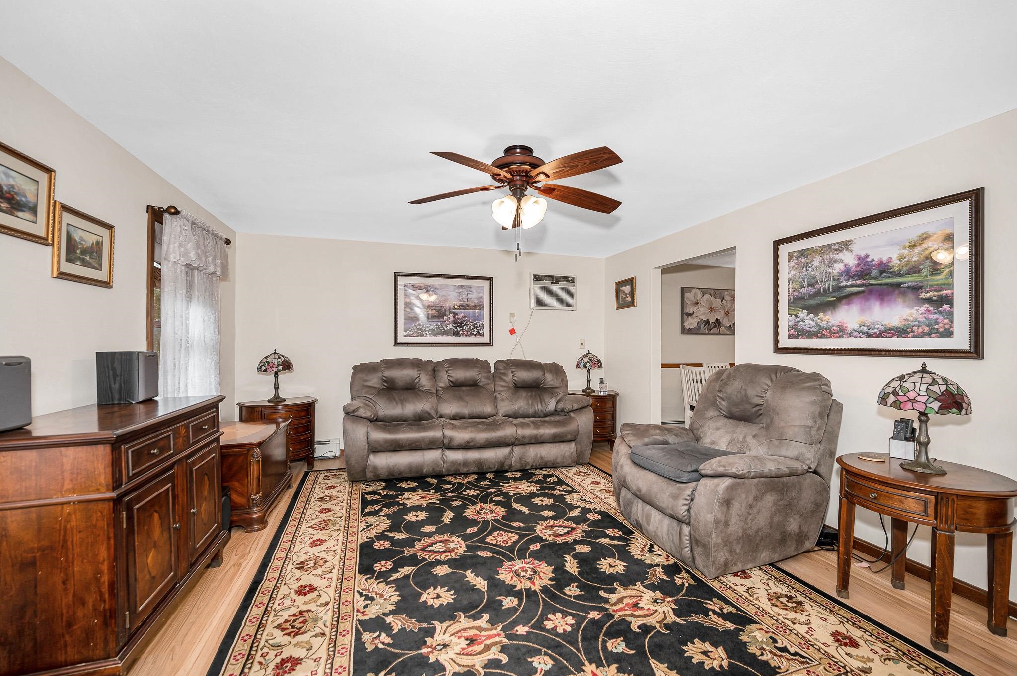 22 Depot Rd, Windham, NH 03087