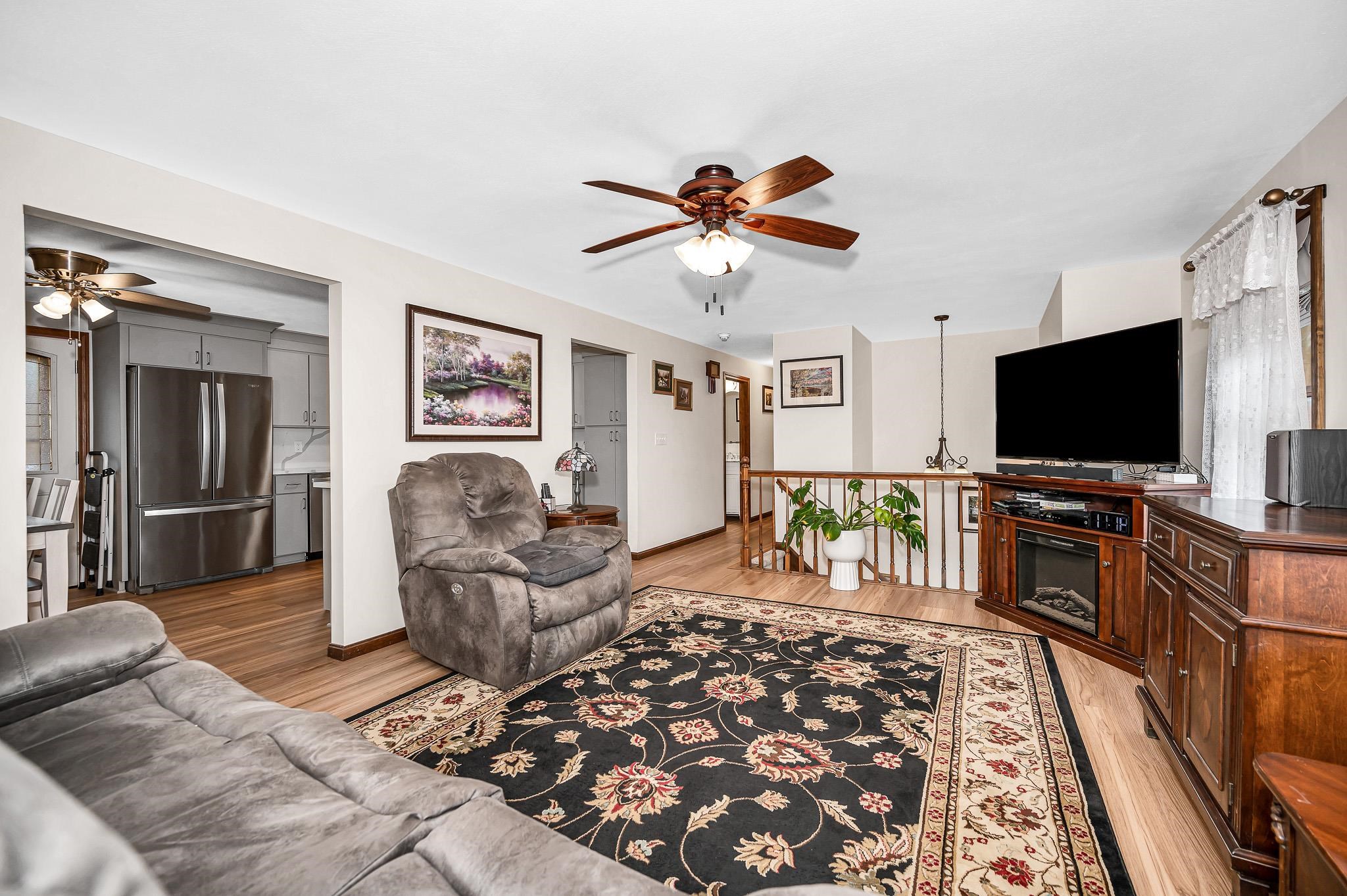 22 Depot Rd, Windham, NH 03087