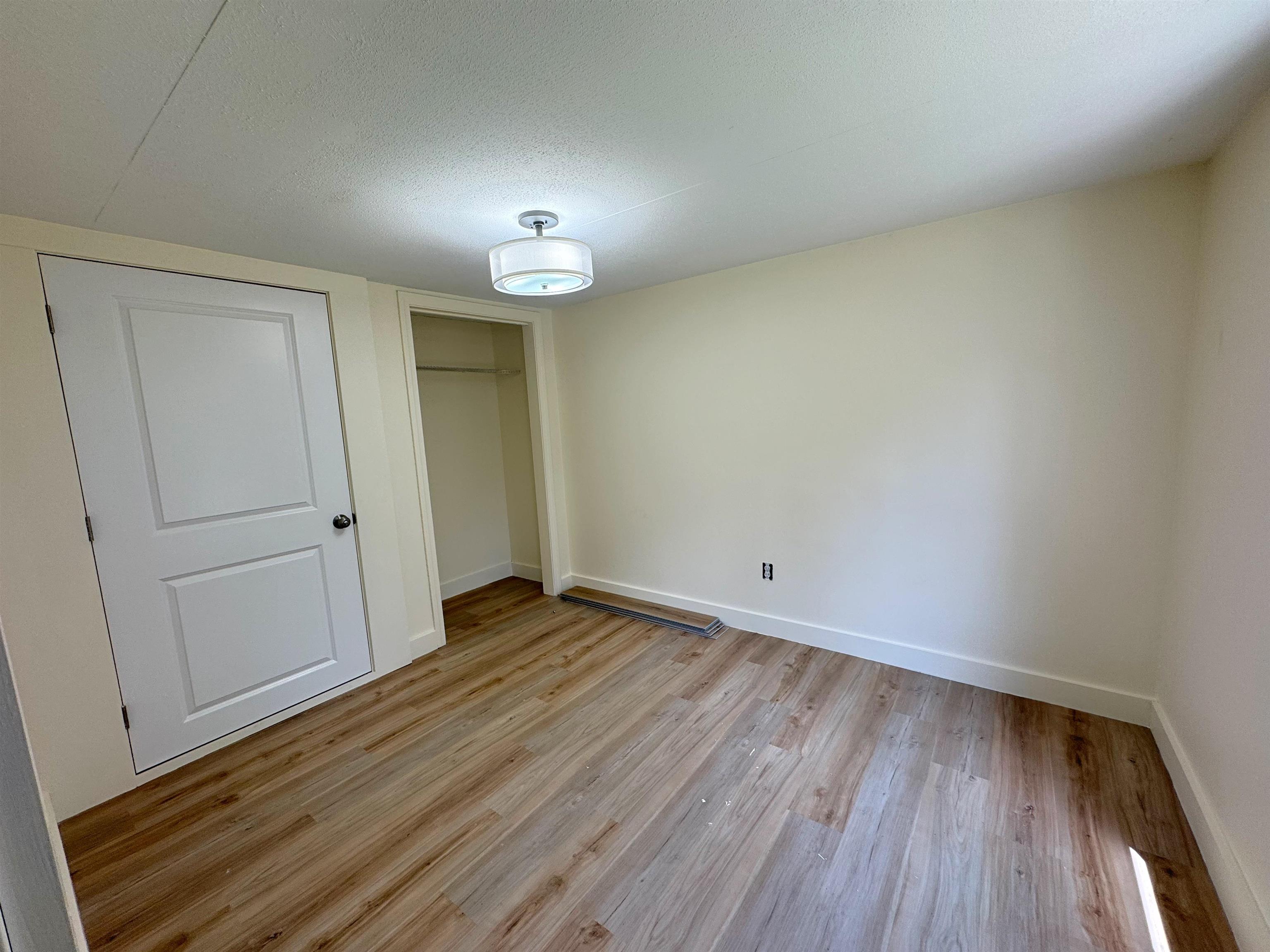 137 Keyes Hollow Rd, Lempster, NH 03605