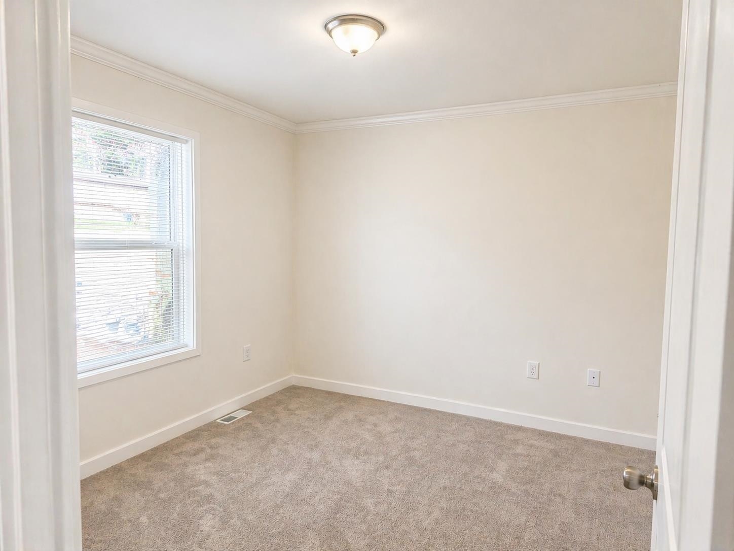 55 Thistle Way, Manchester, NH 03109