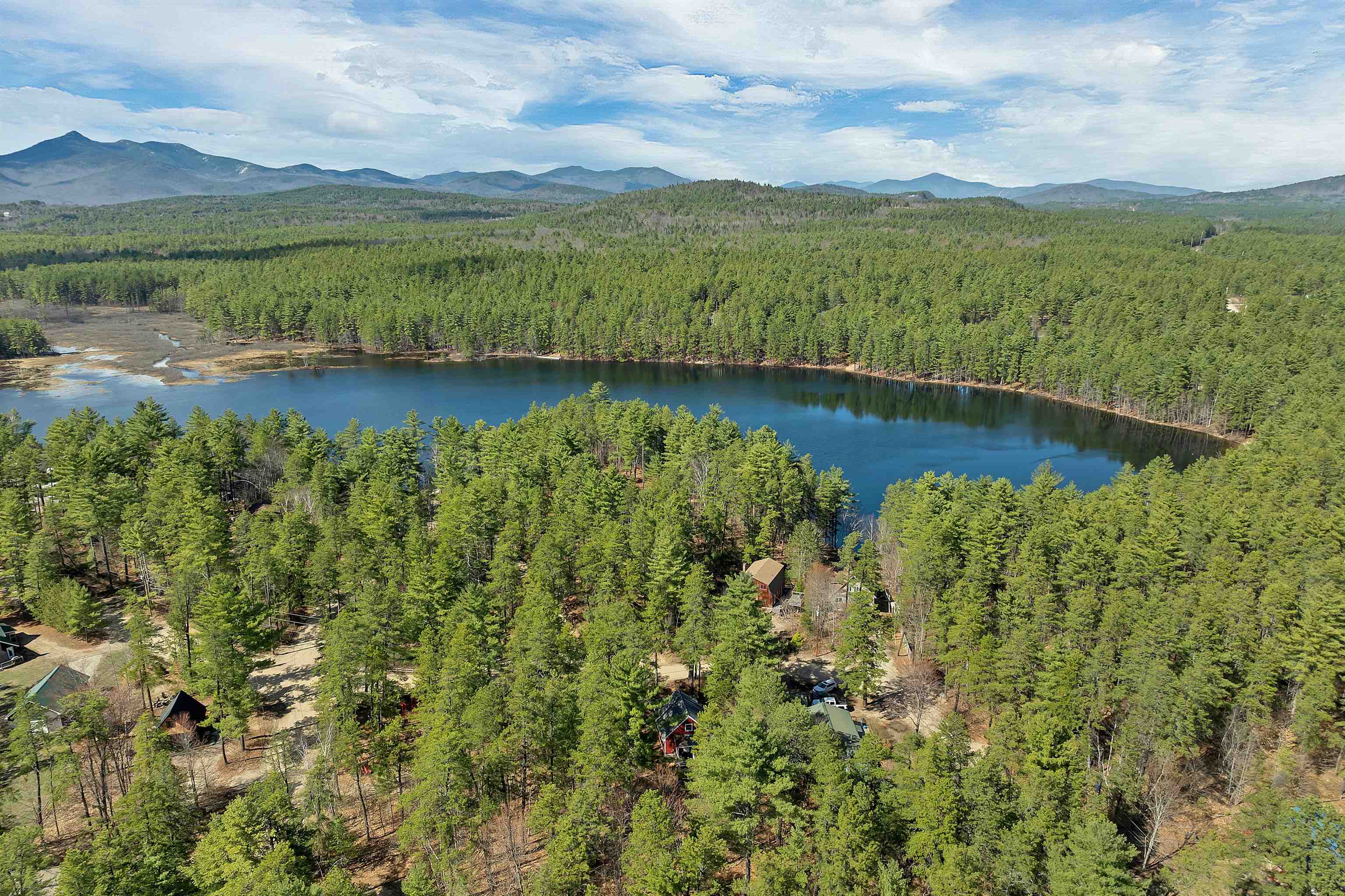 206 East Chocorua River Dr, Tamworth, NH 03886