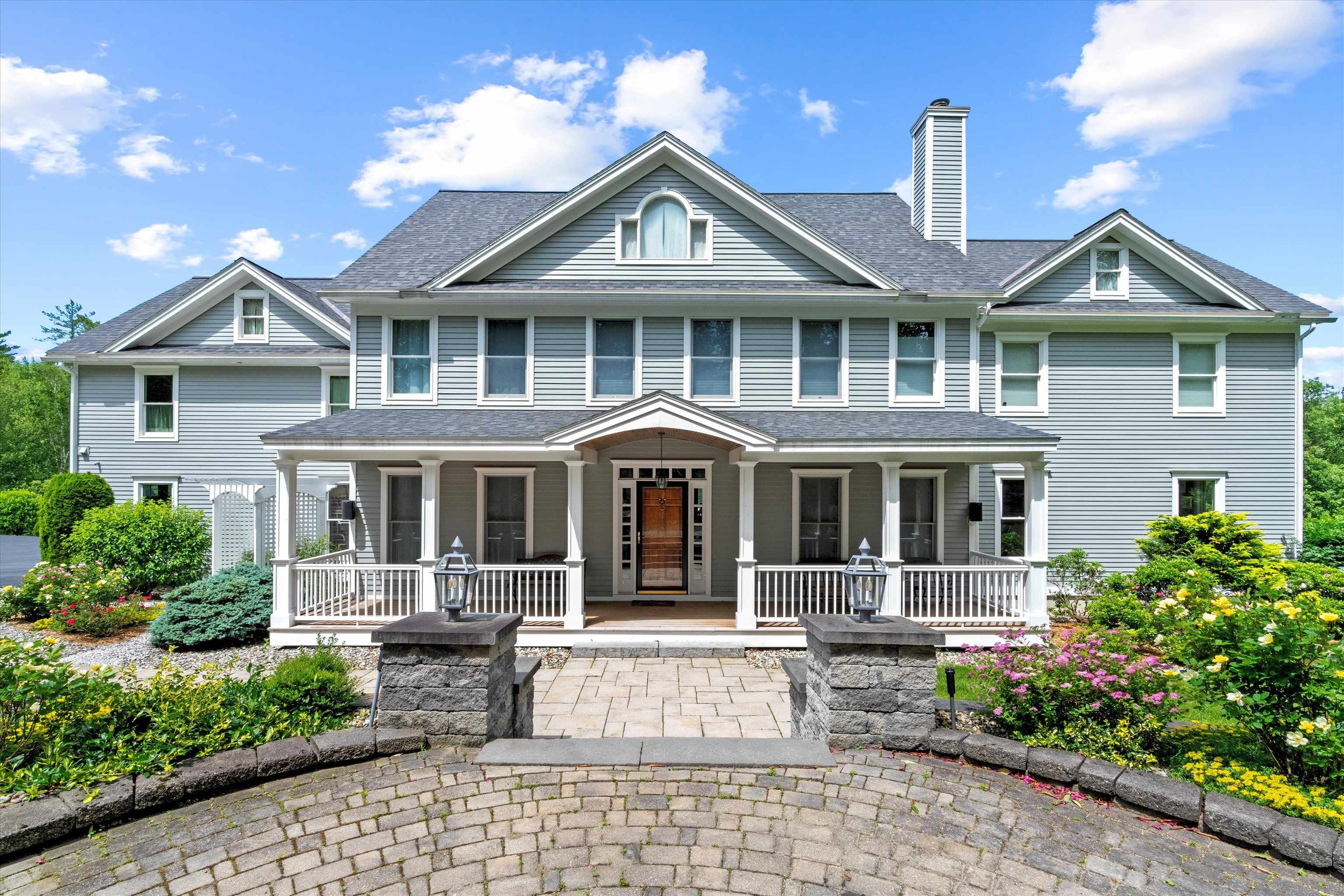 15 Old Stage Rd, Langdon, NH 03602