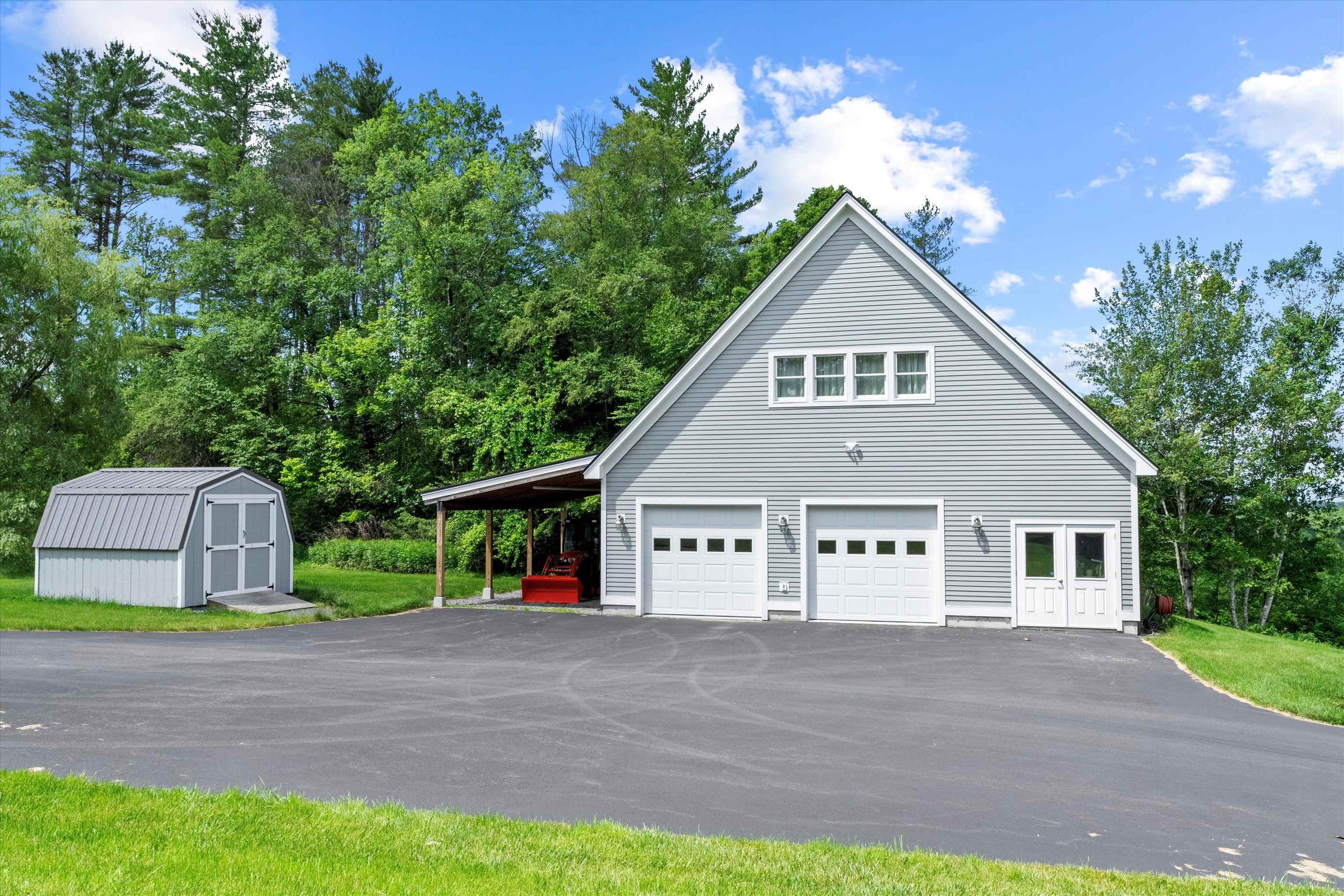 15 Old Stage Rd, Langdon, NH 03602